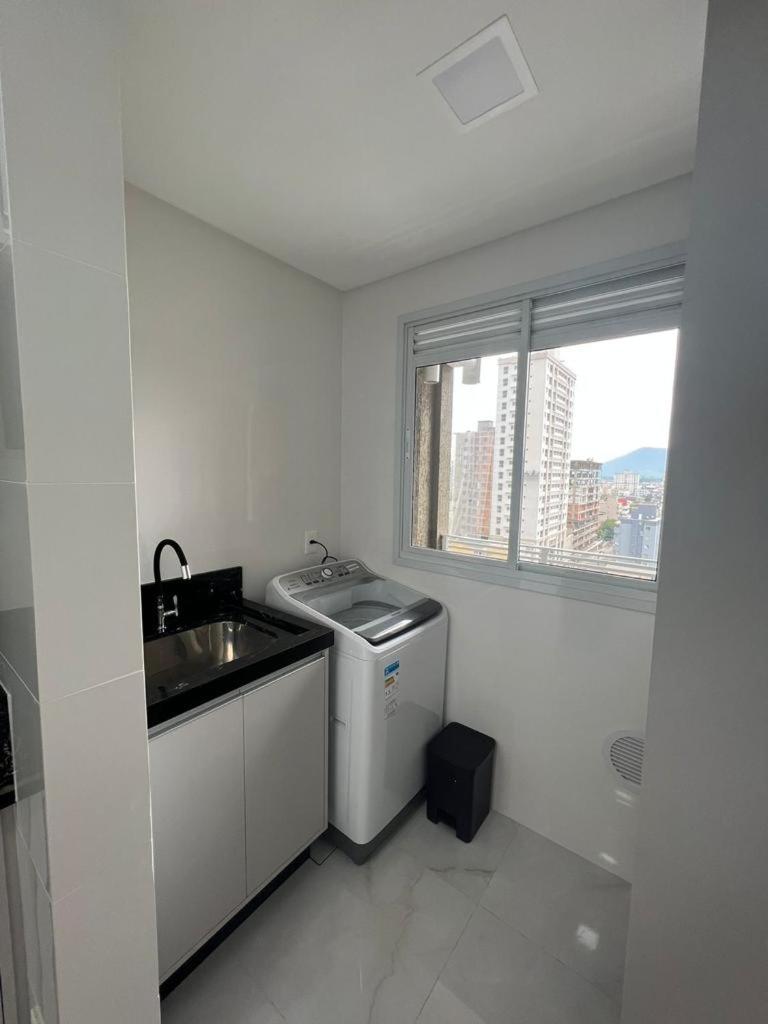 Apartment With Balcony photo 3