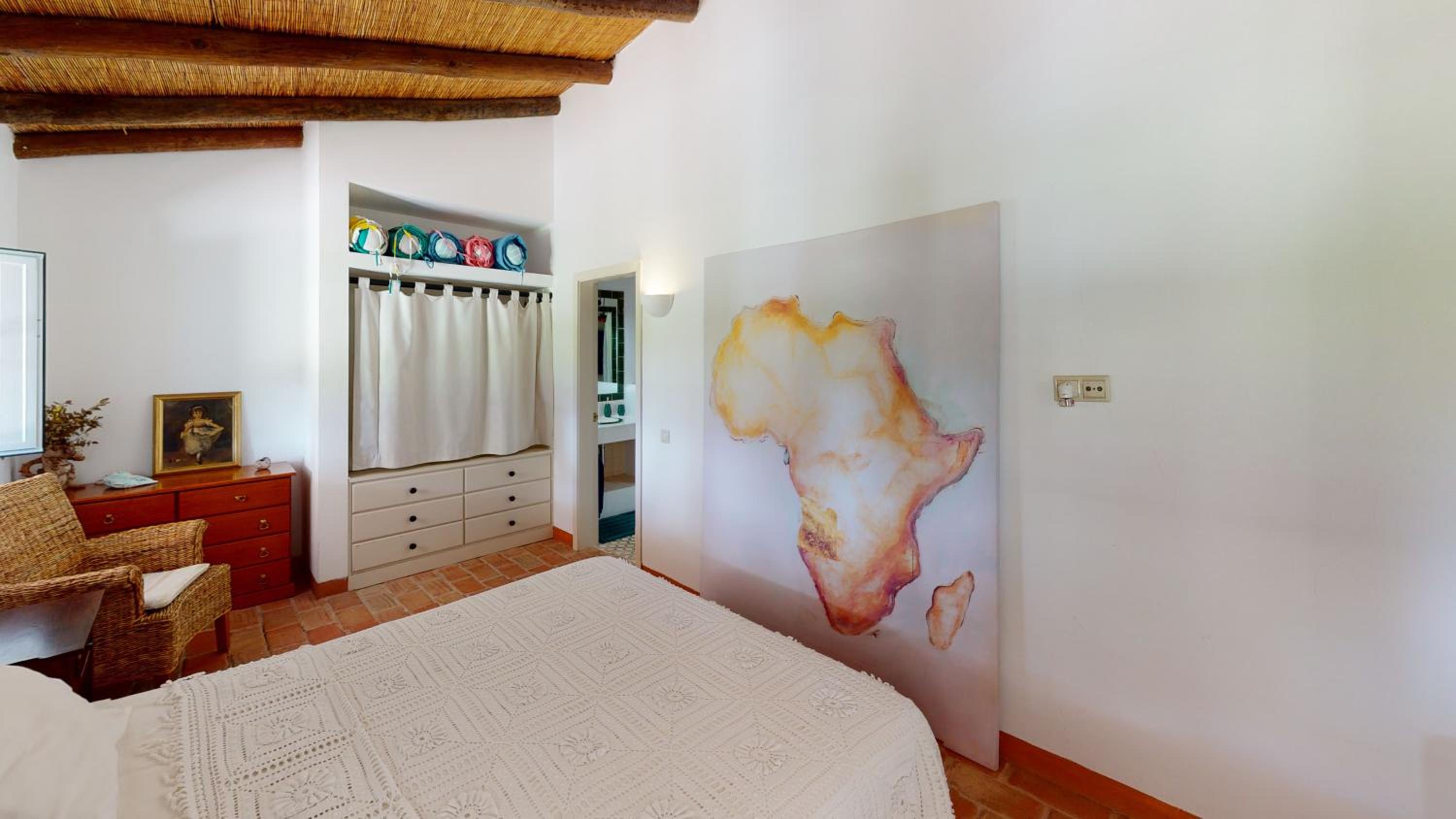 Two-Bedroom Suite - Photo 15