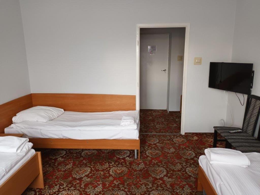 Basic Triple Room - Photo 3