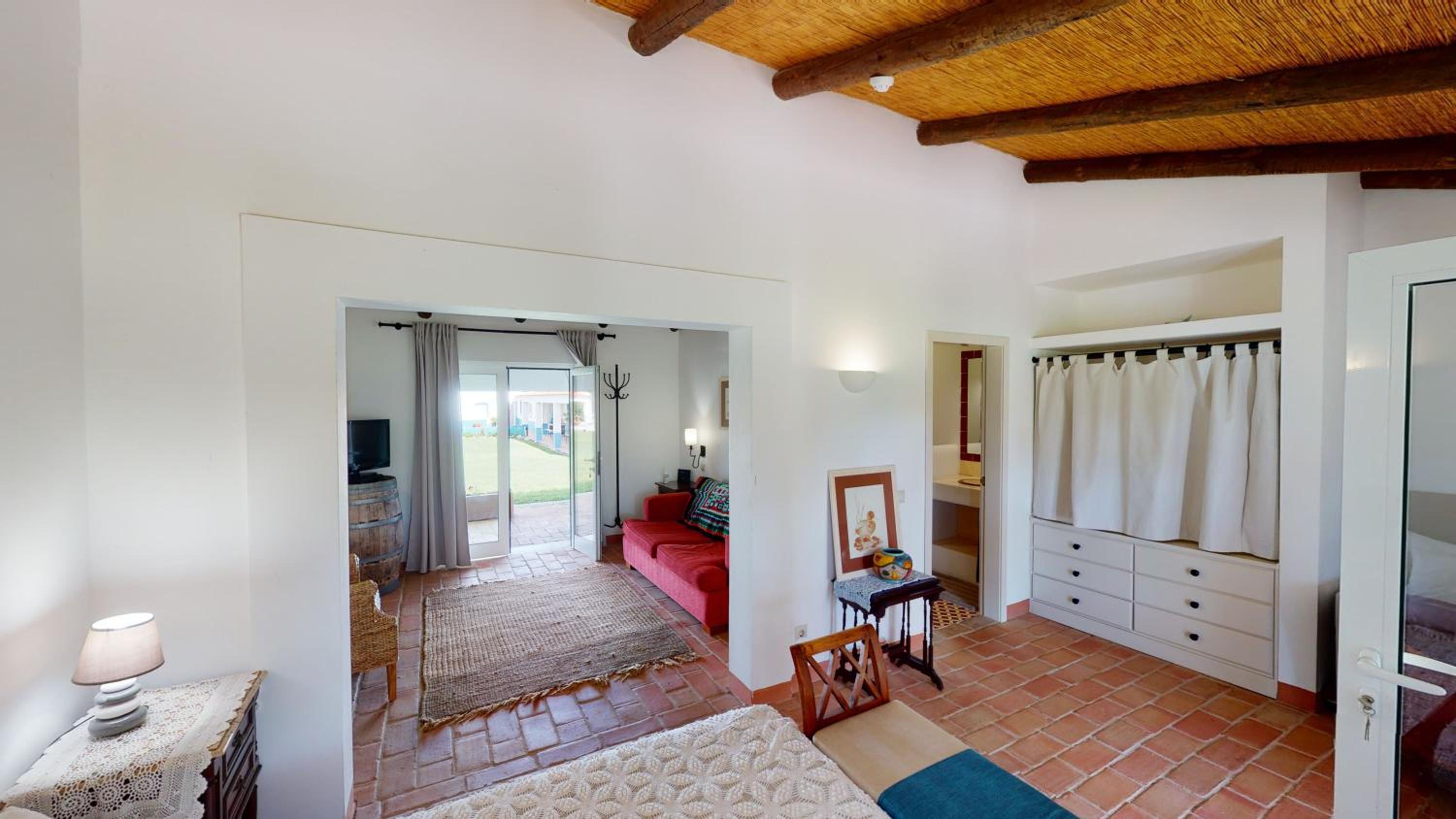 Superior Suite - Photo 3