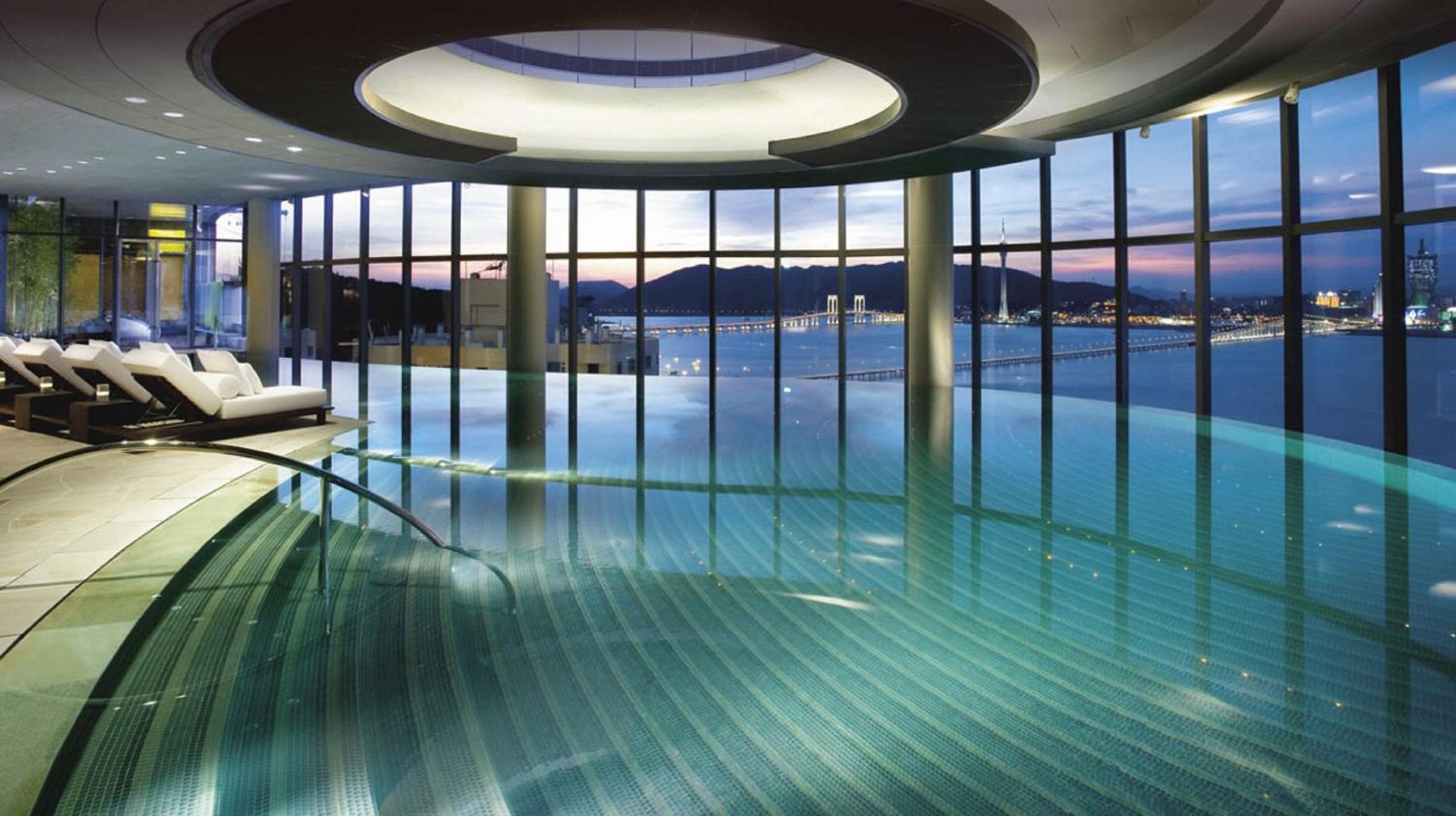 Waterfront King Room(Splash & Stay Package) photo 1