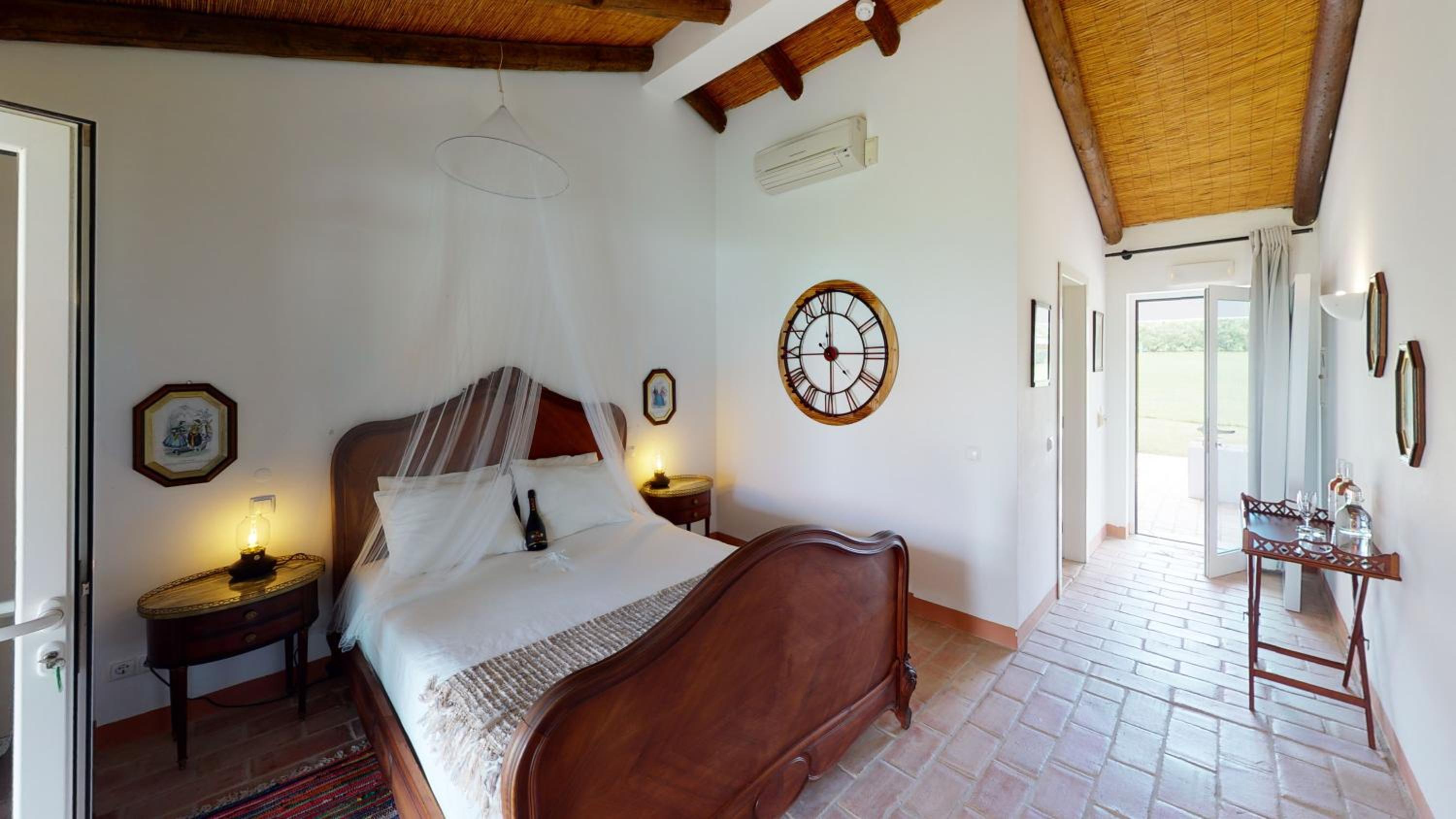 Twin Room with Private Bathroom - Photo 1