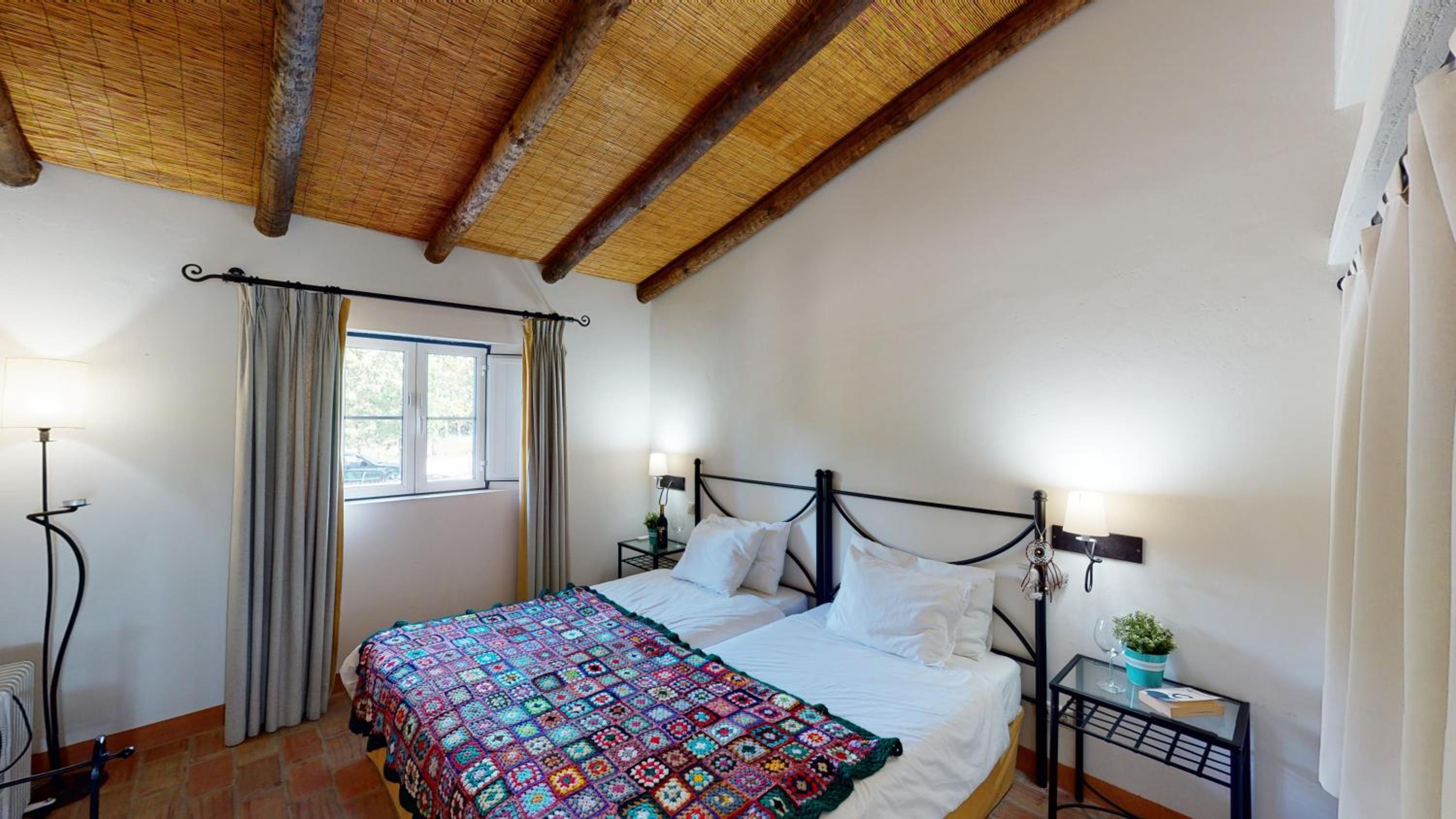 Standard Suite - Photo 1