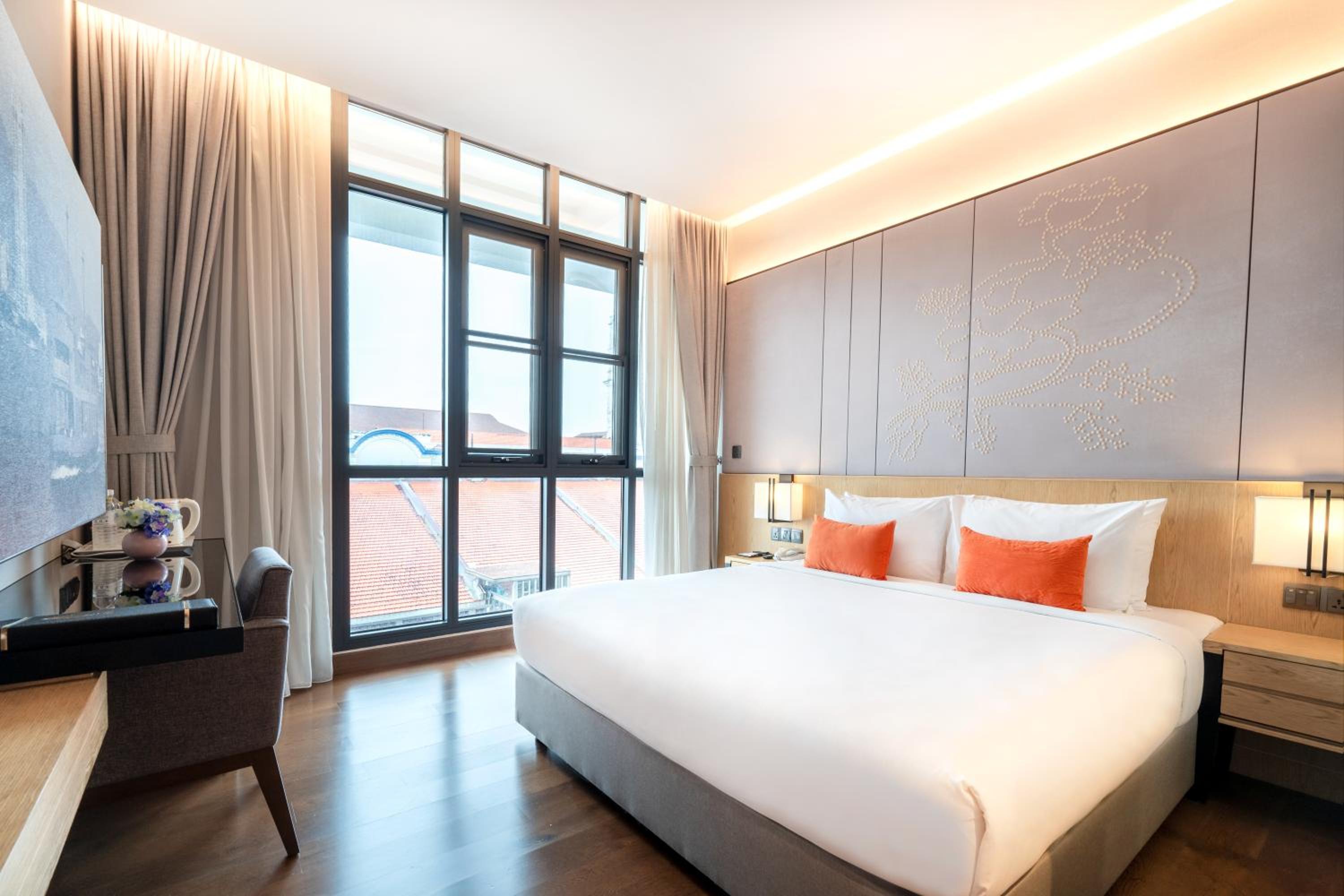 Courtyard King Room