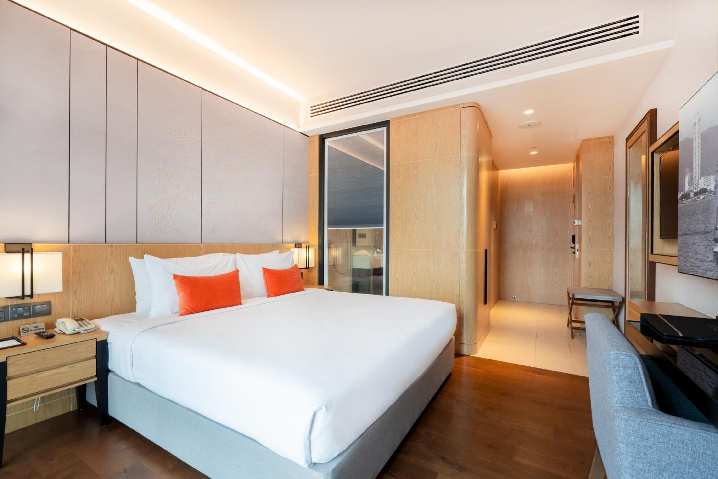 Courtyard King Room photo 3