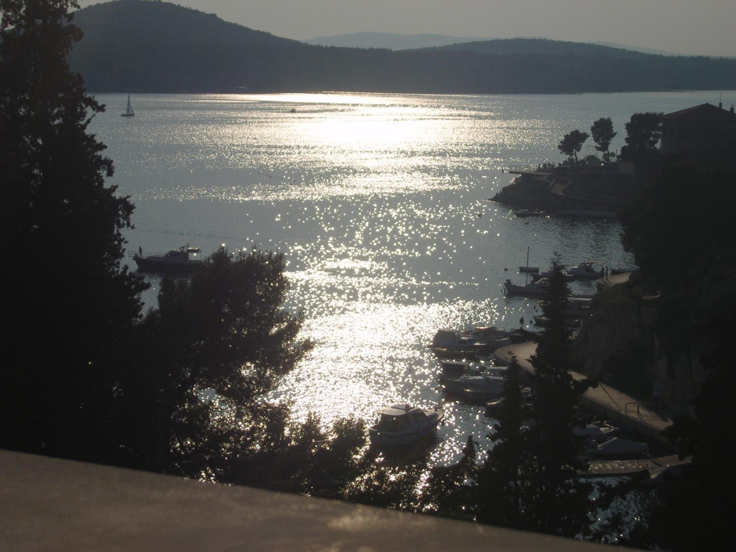 Apartment with Sea View - Photo 28