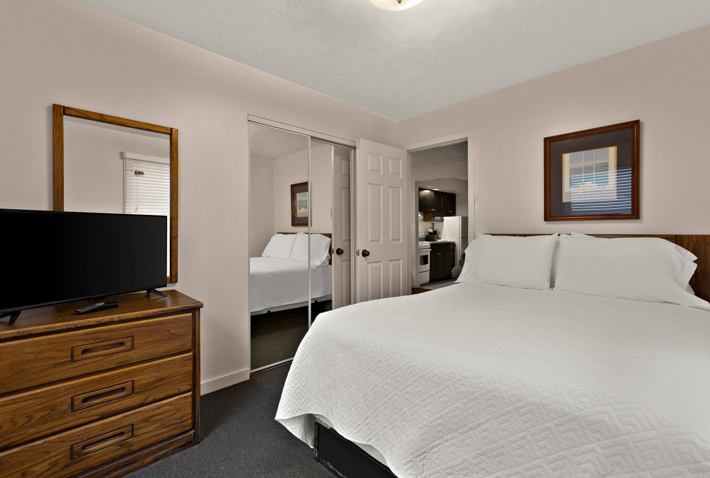 King Suite photo 2