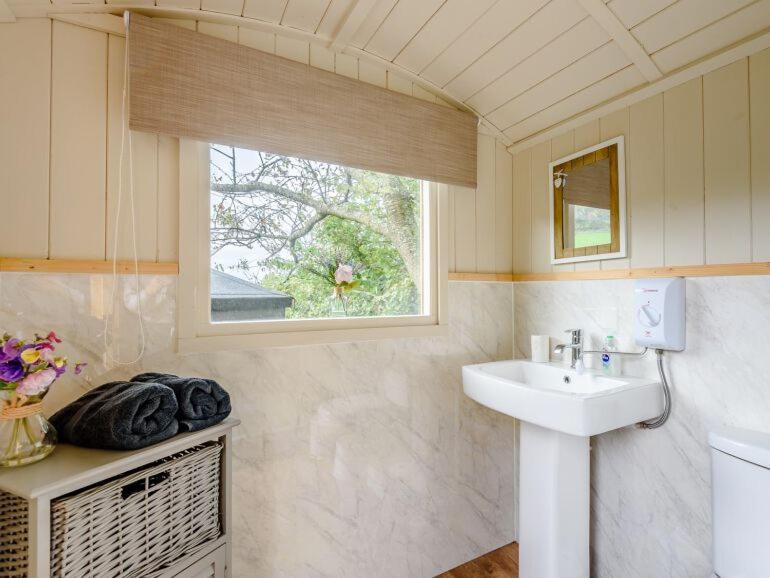 One-Bedroom House photo 3