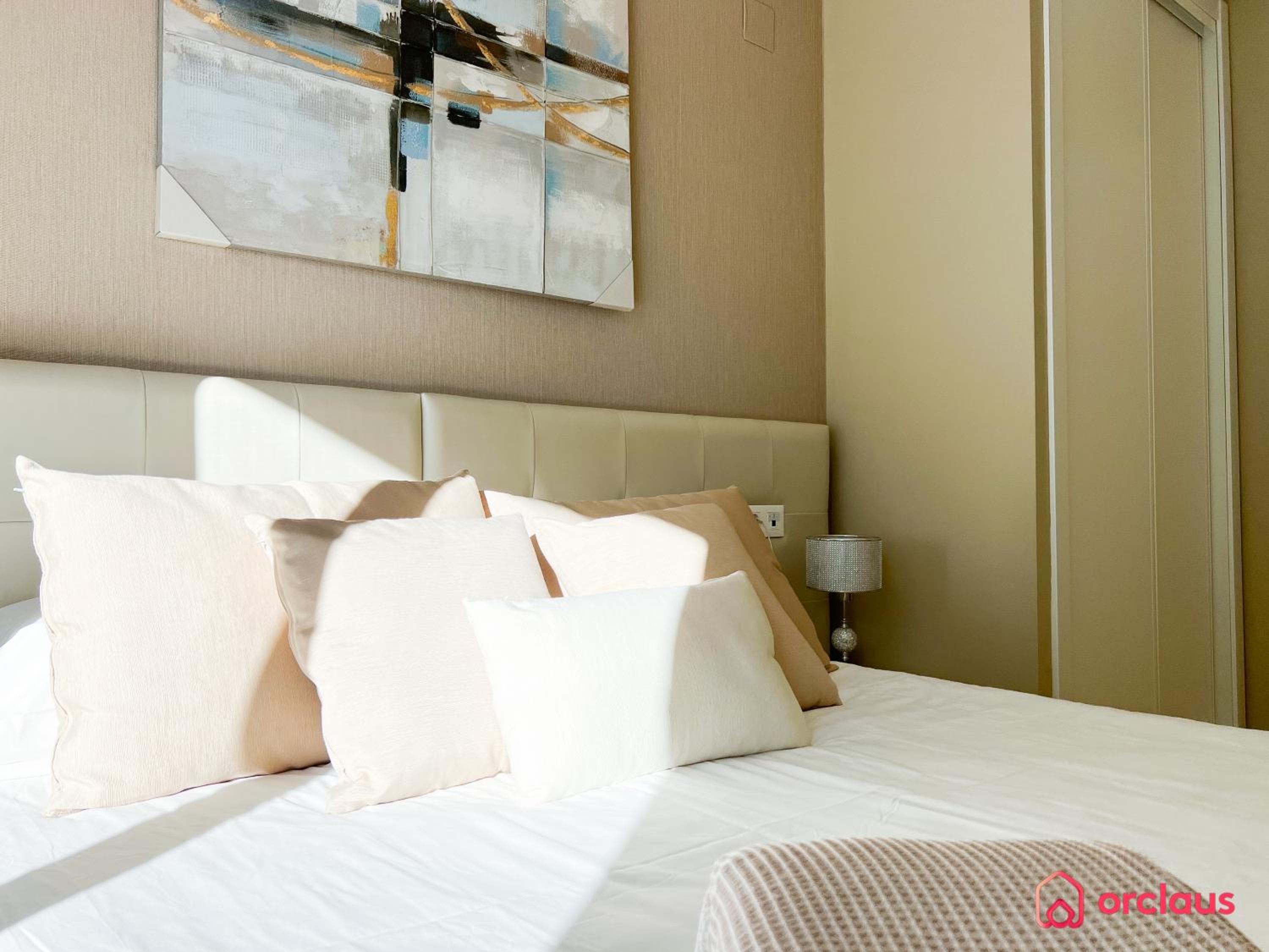 Two-Bedroom Apartment with Terrace and Sea View photo 2