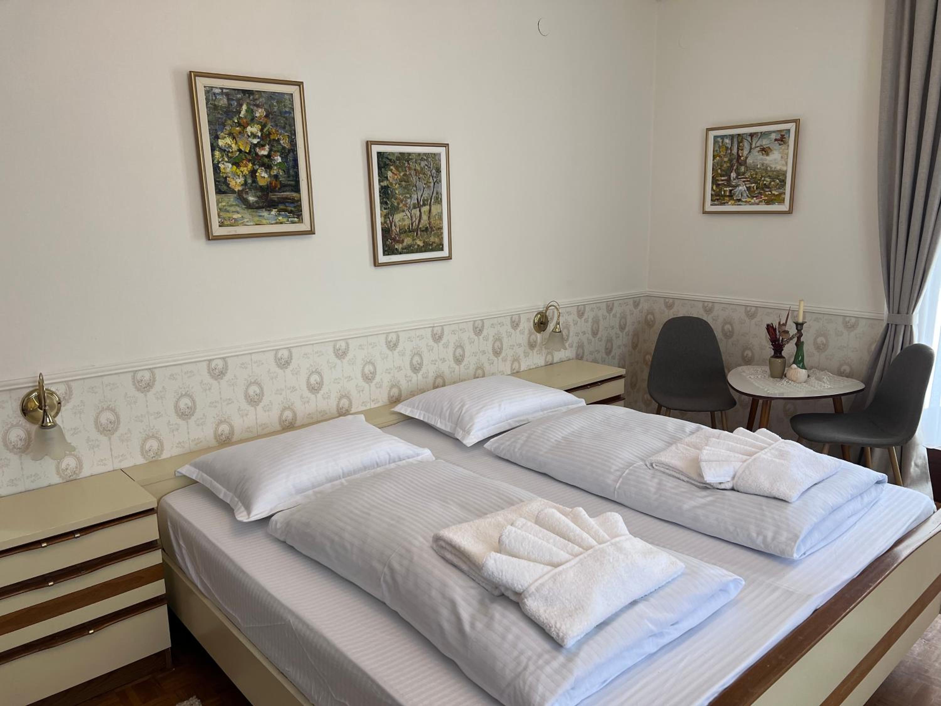 Quadruple Room with Balcony photo 2