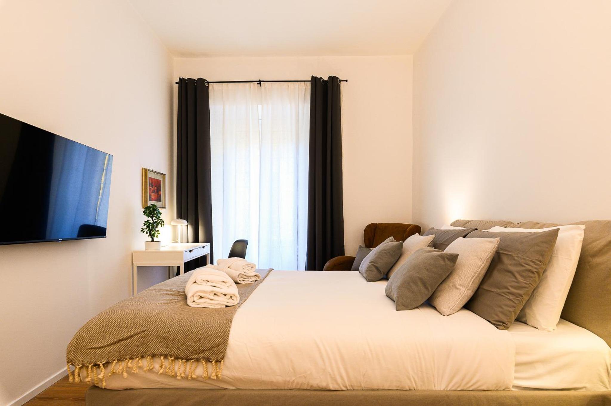 Four-Bedroom Luxury Apartment