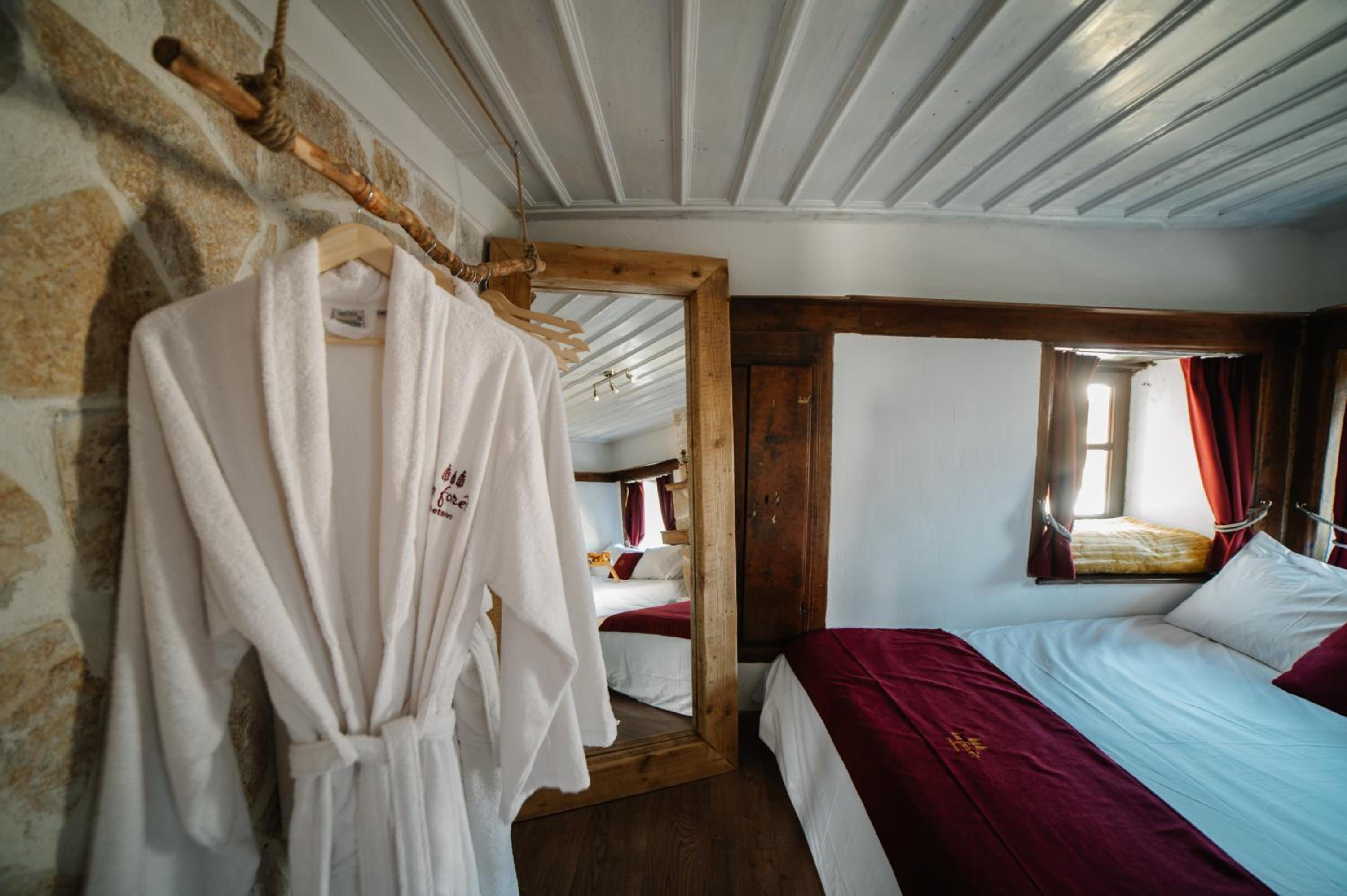 One-Bedroom House photo 1