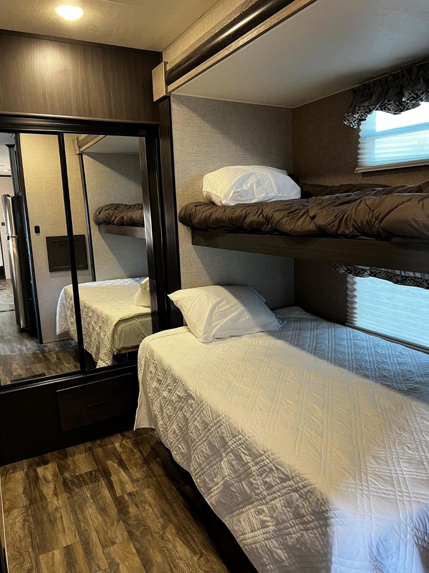 Caravan photo 1