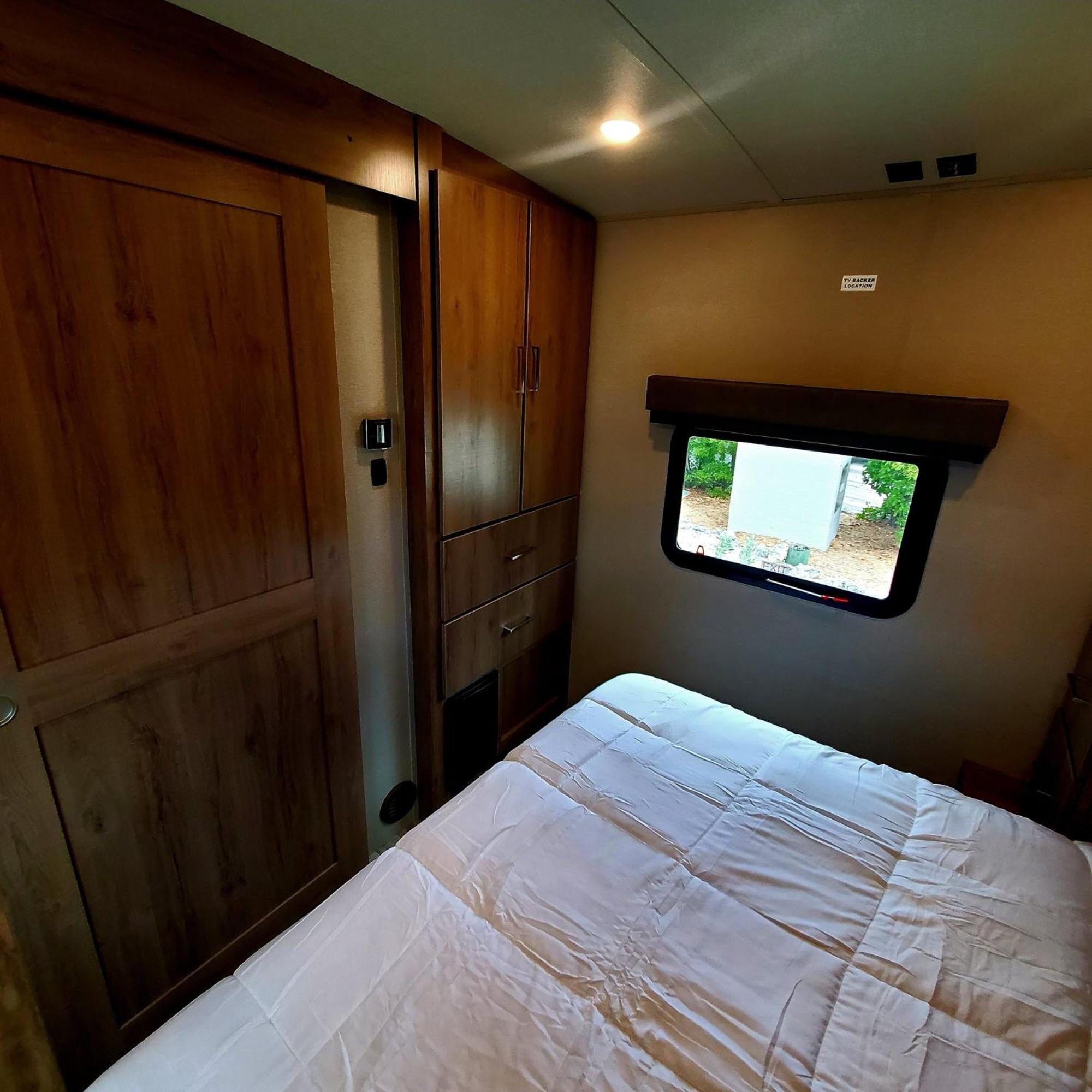 Caravan photo 2