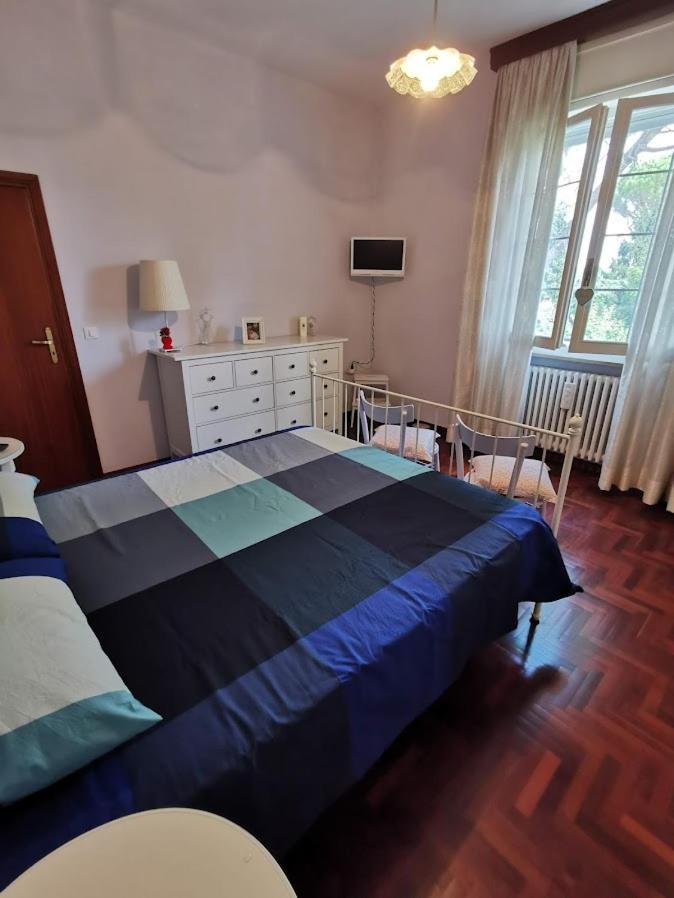 Three-Bedroom Apartment photo 2