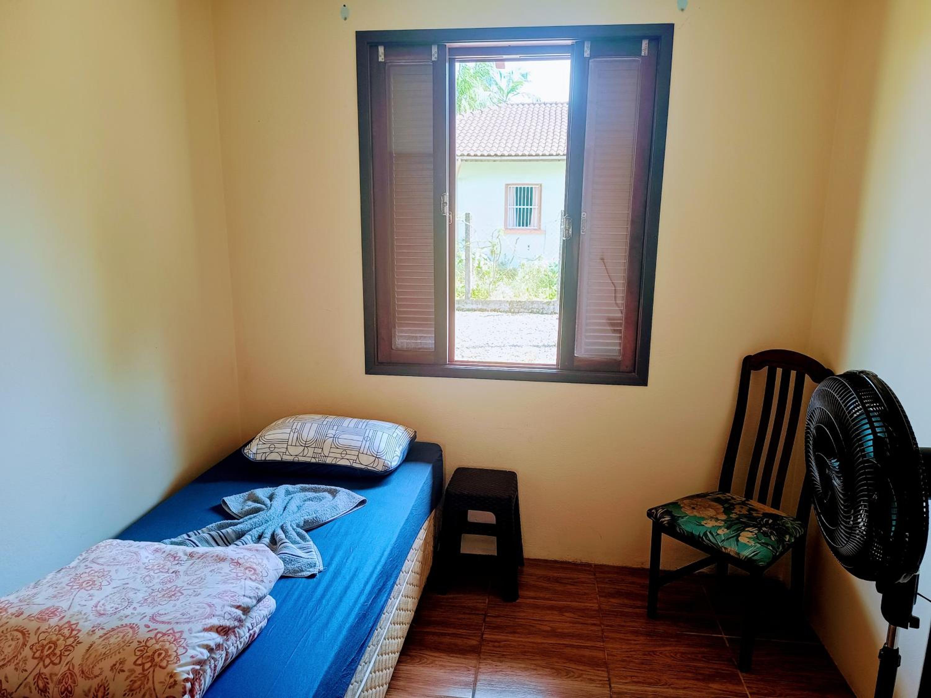 Single Room with Shared Bathroom photo 3