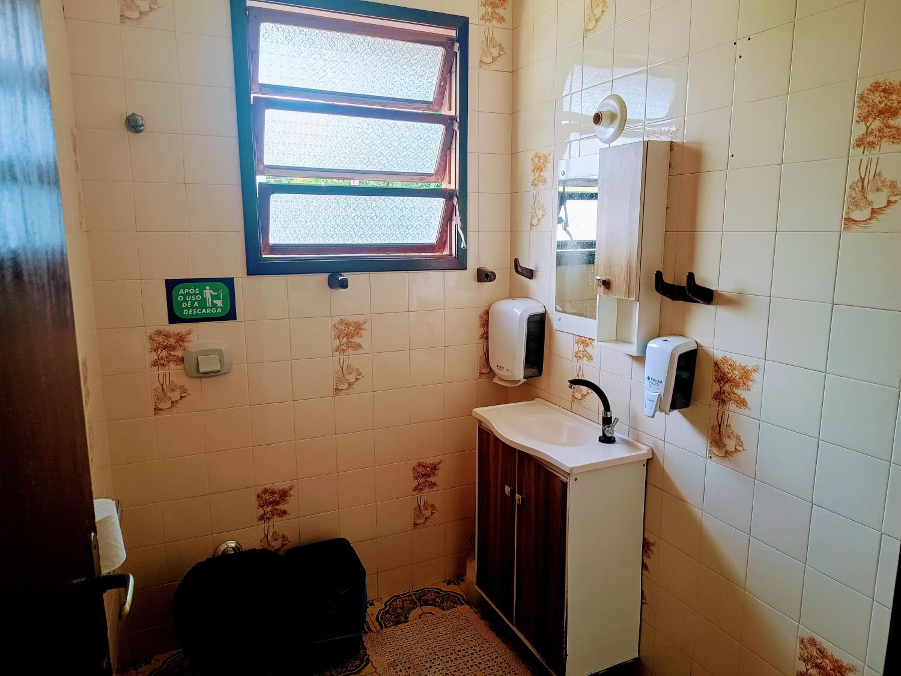 4-Bed Male Dormitory Room  photo 3