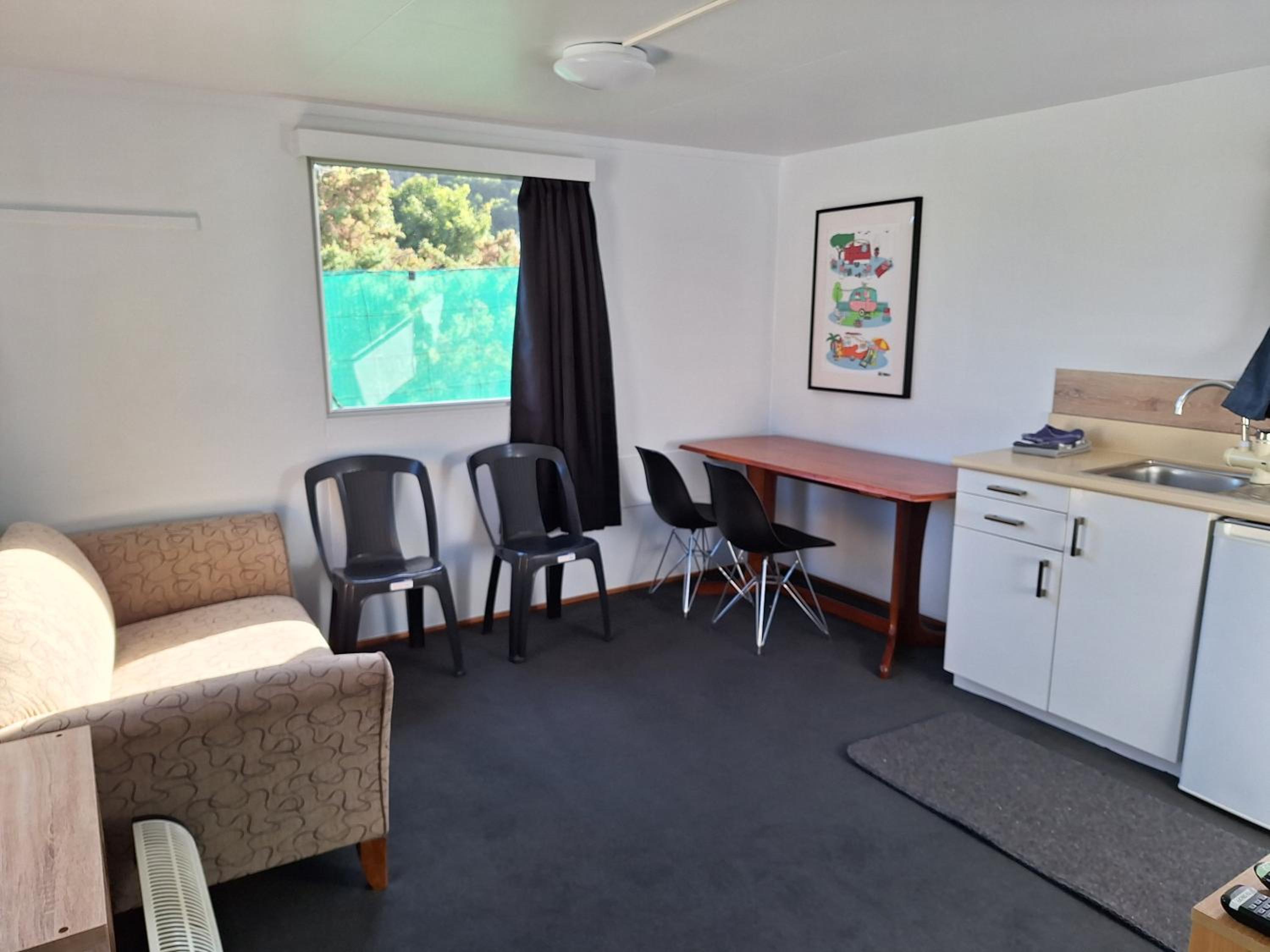 Standard Cabin with External Shared Bathroom and Kitchen photo 1