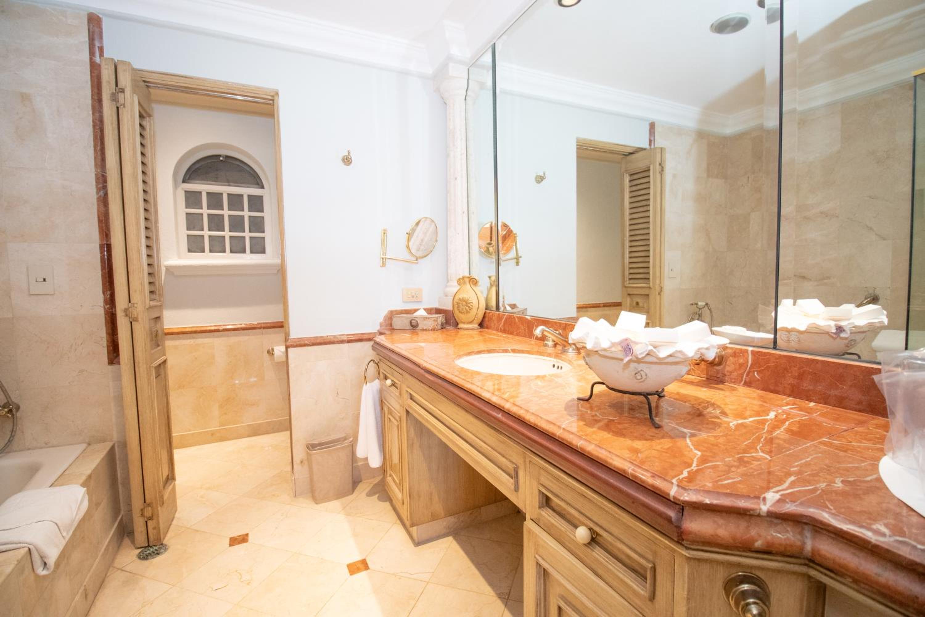 Parlor Suite All Inclusive - Photo 3