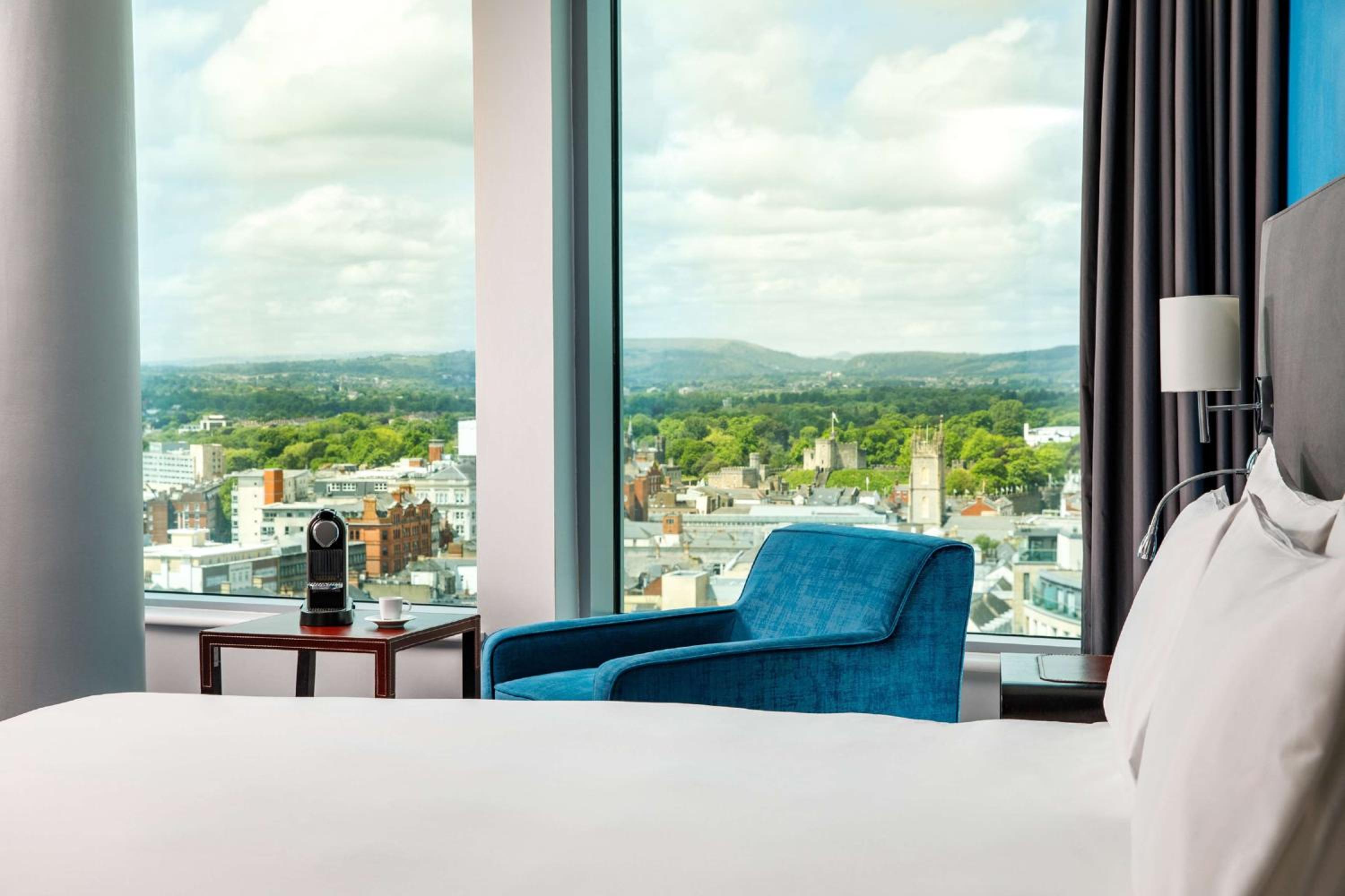 Superior Room with City View photo 2