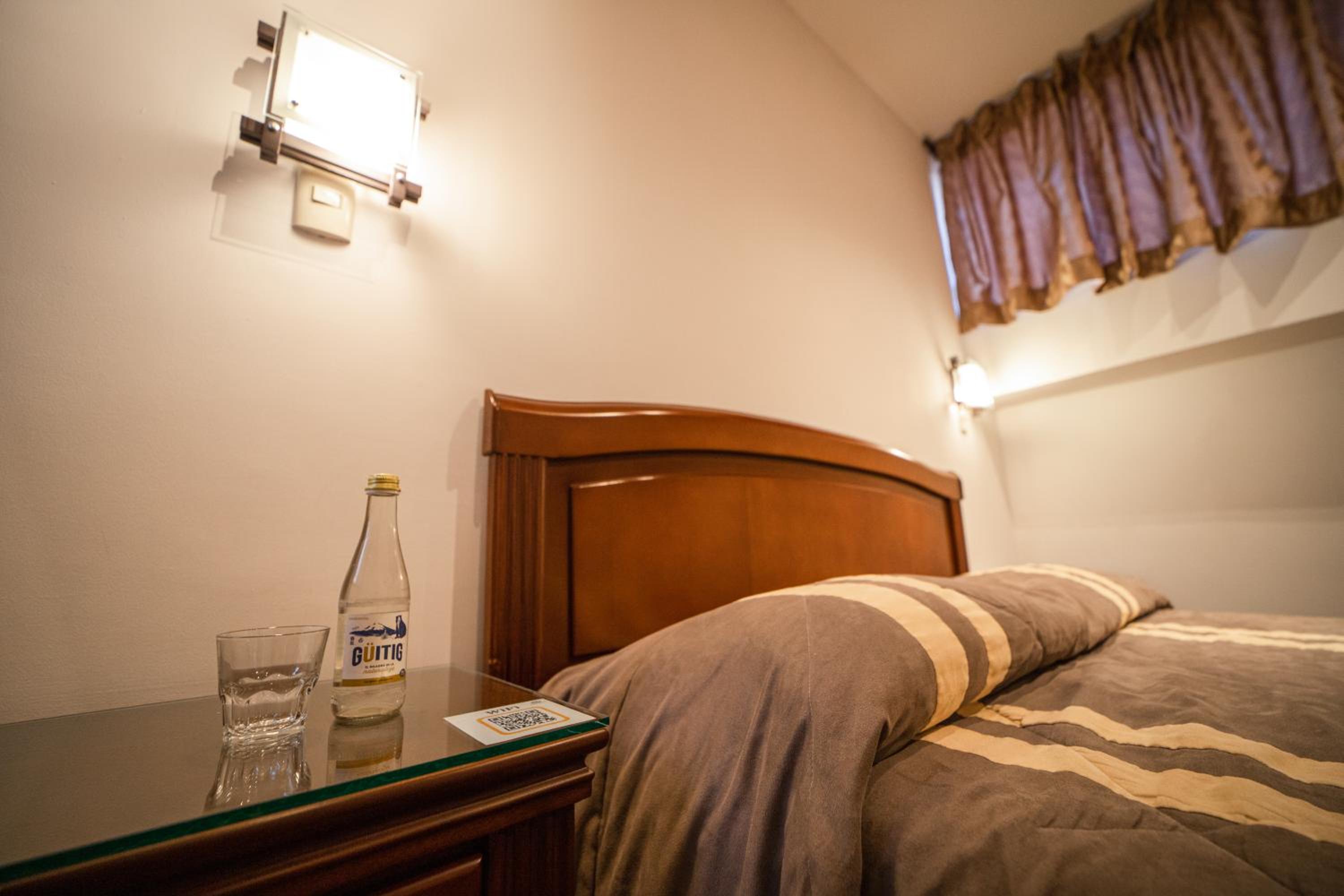 Economy Double Room photo 3