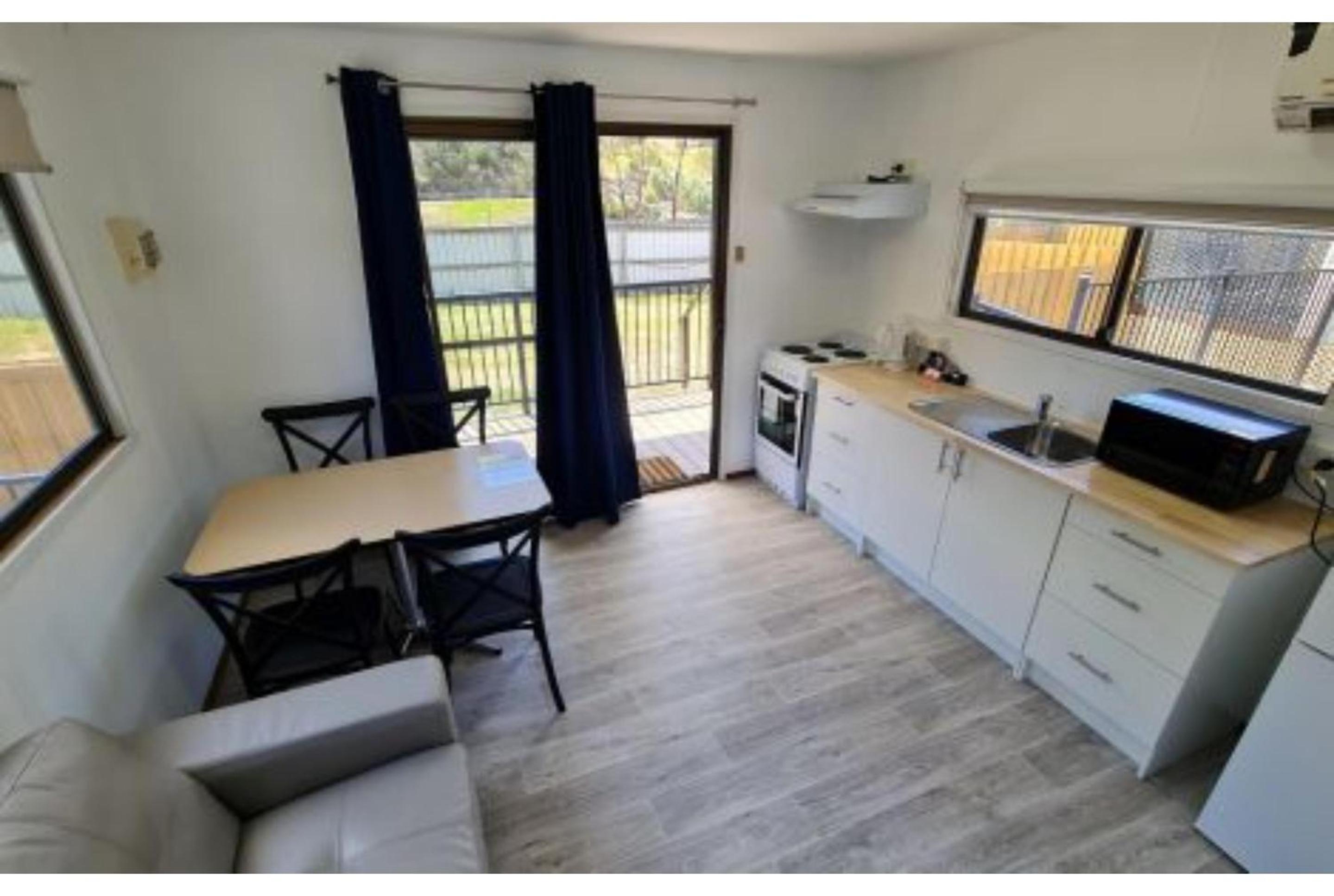 Standard Cabin - Sleeps 4 - Pet Friendly photo 3