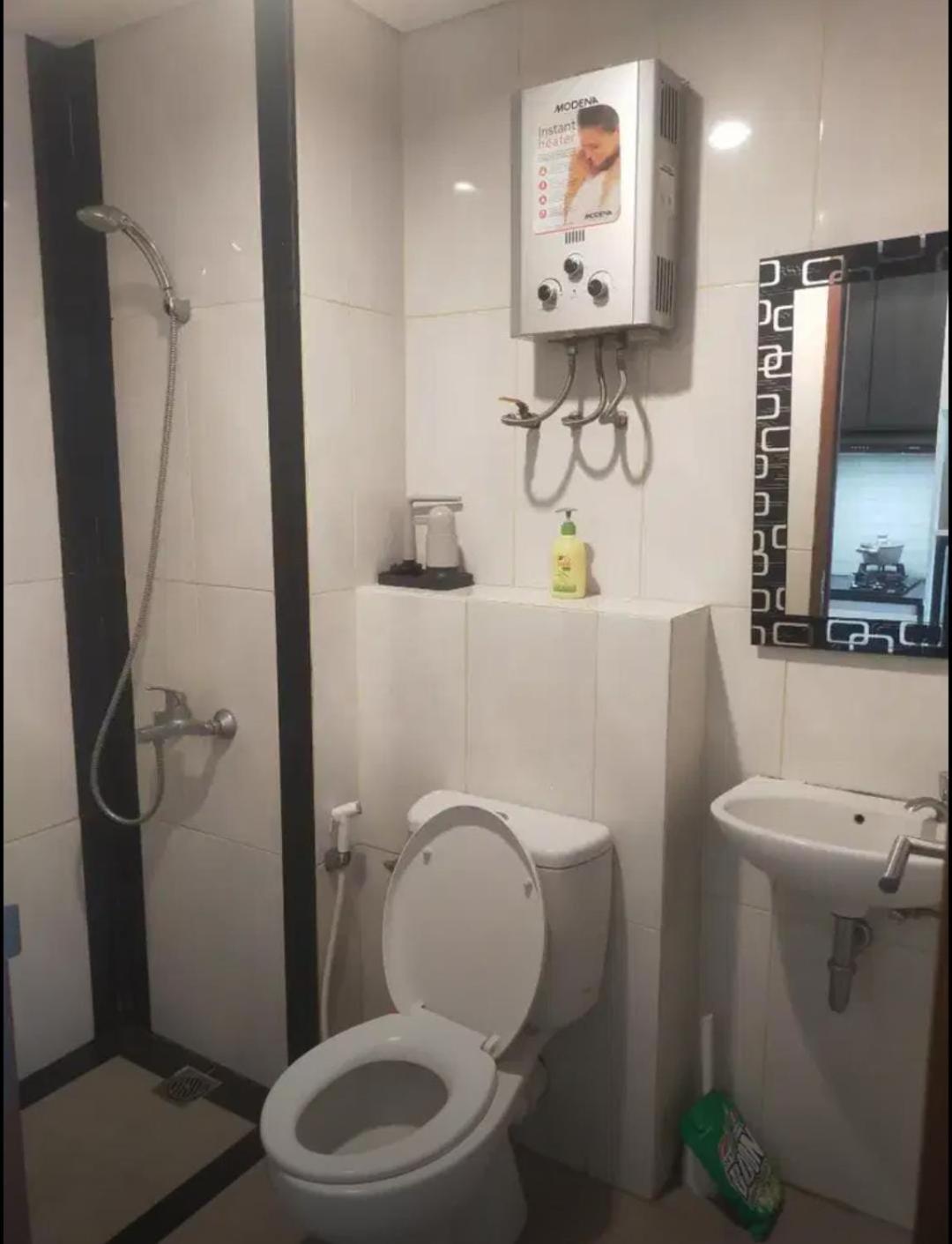 One-Bedroom Apartment photo 2