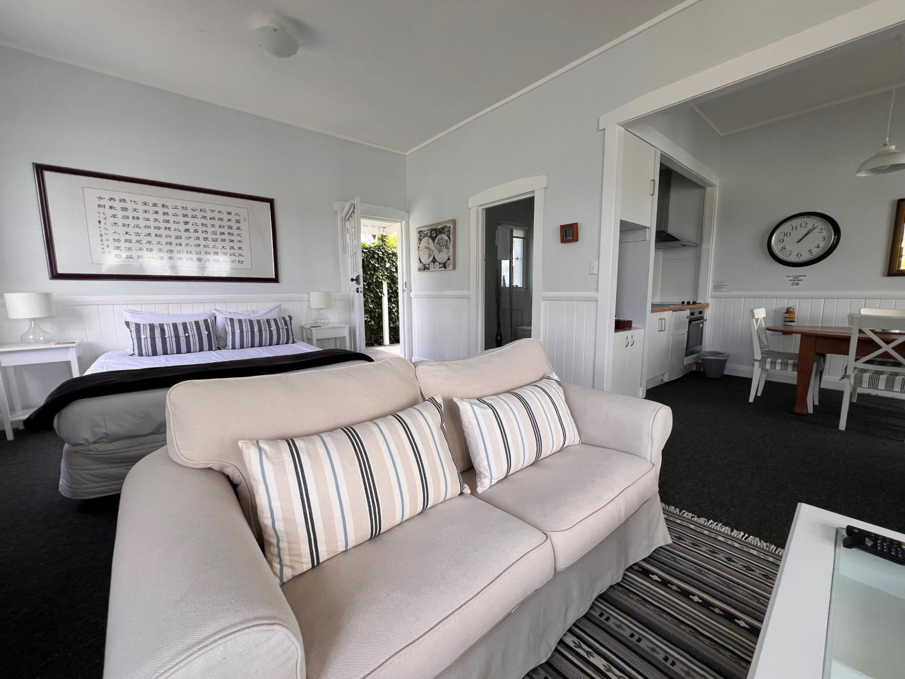 Superior Studio with Balcony and Sea View photo 2