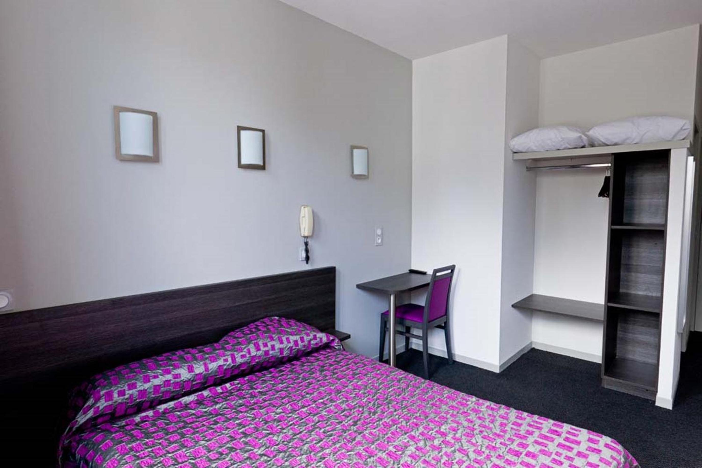 Comfort Double Room with Shower