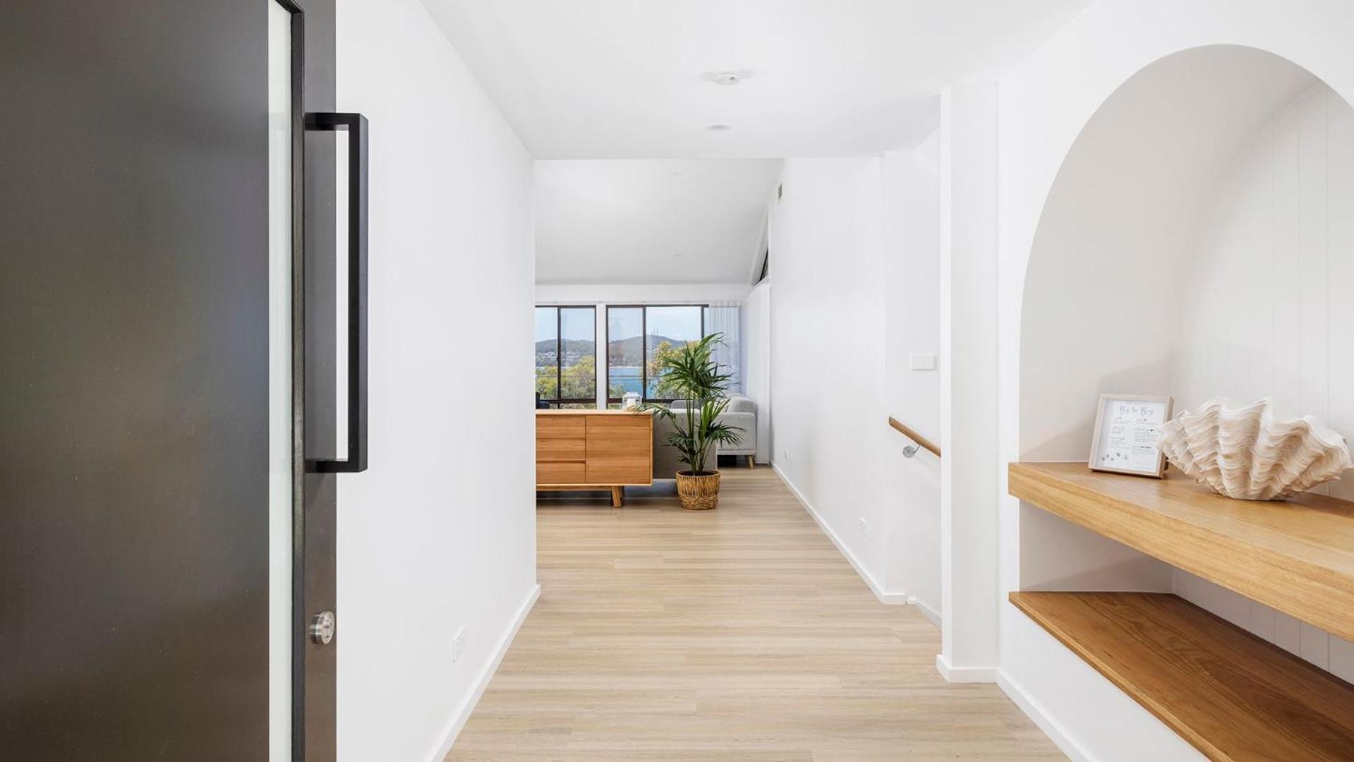 Four-Bedroom House photo 1