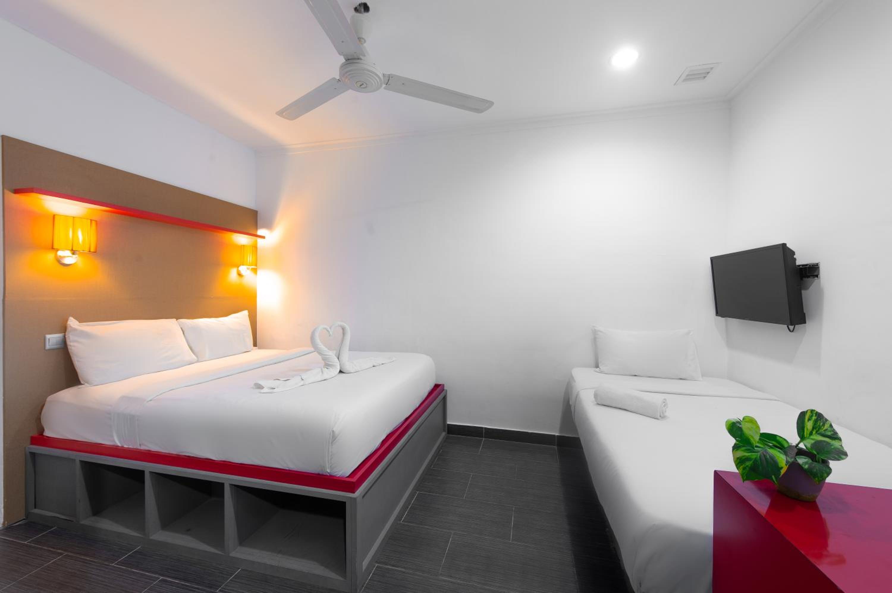 Triple Room without window - Photo 1