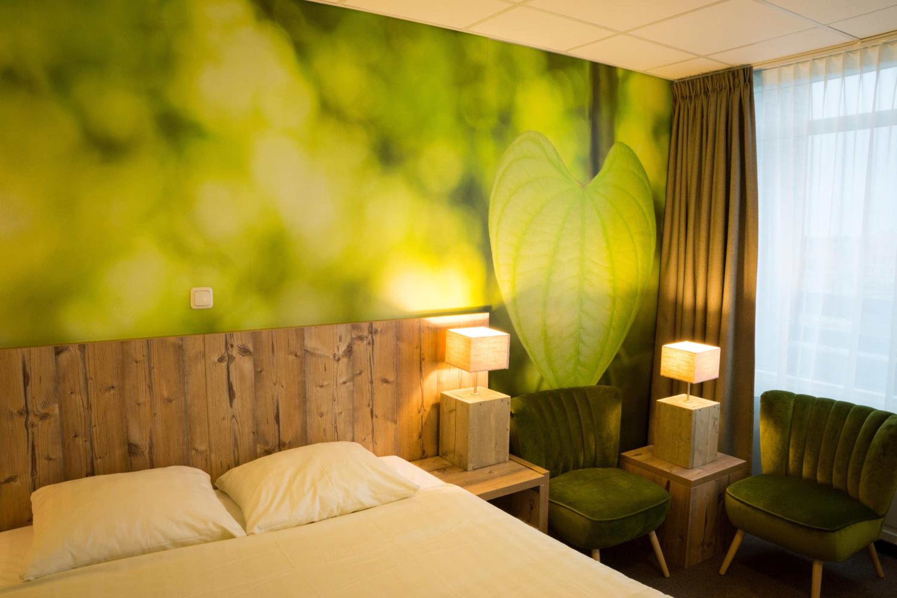Standard Twin Room - Photo 4