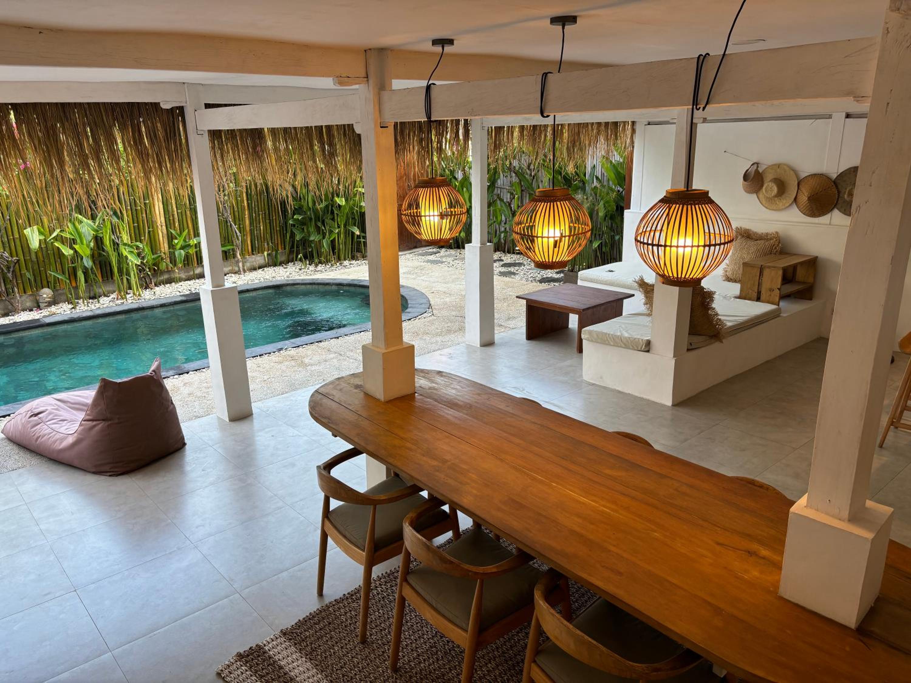 Villa with Private Pool - Photo 10