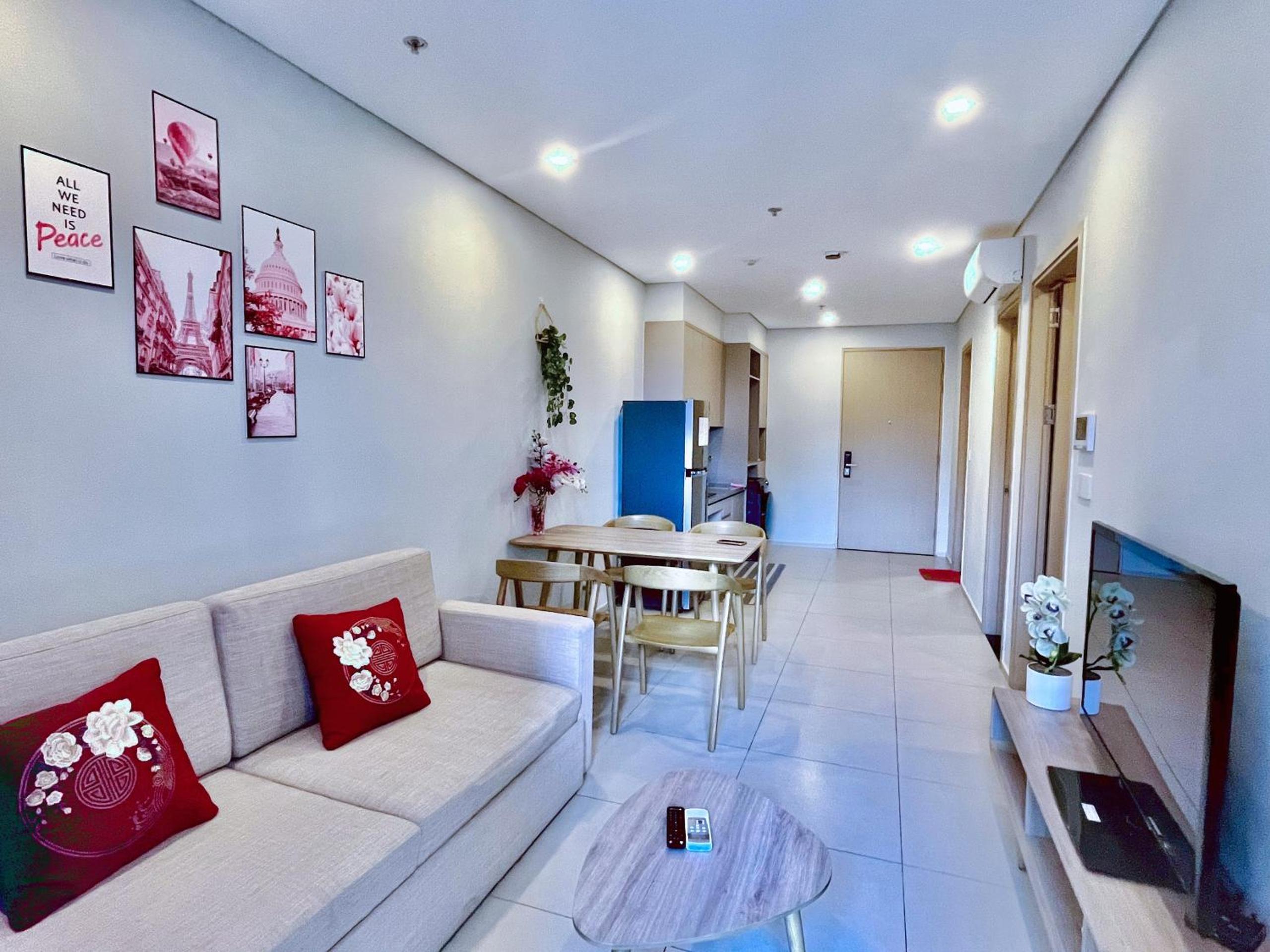Two-Bedroom Apartment With Balcony - Photo 29