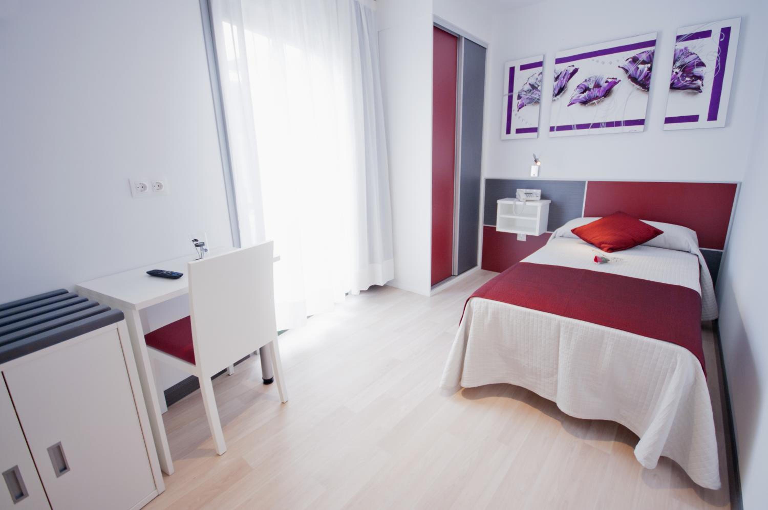Single Room photo 3
