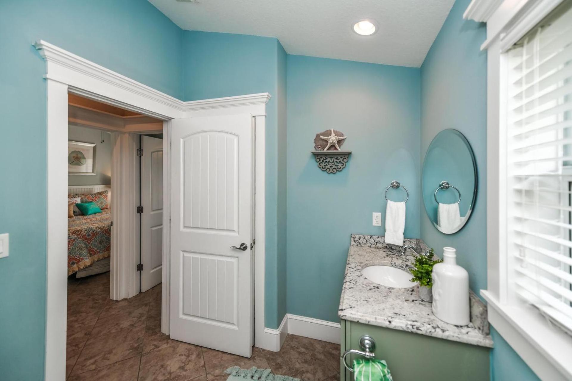 Three-Bedroom House photo 2