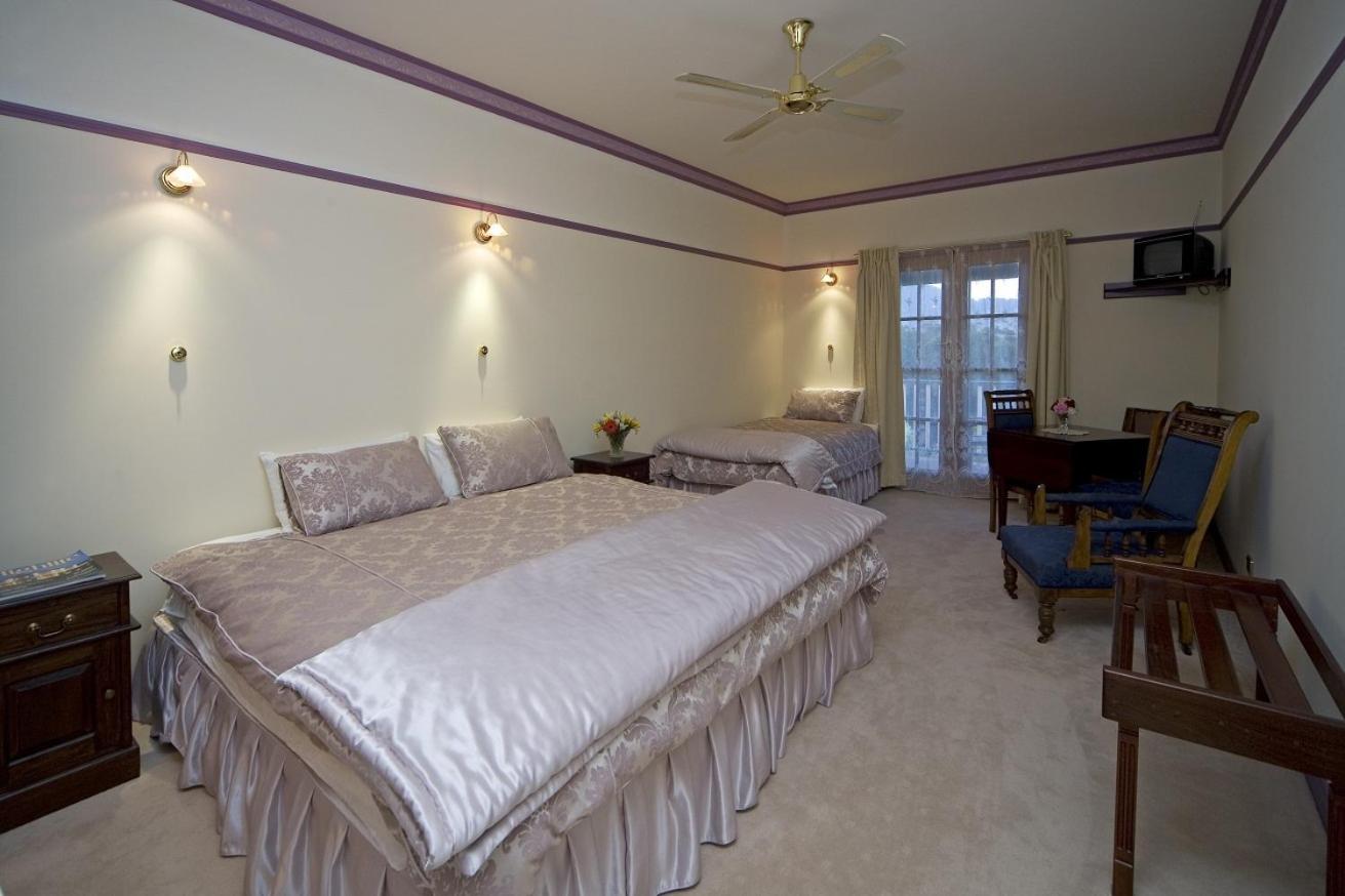 Triple Room with Balcony and Mountain View photo 2