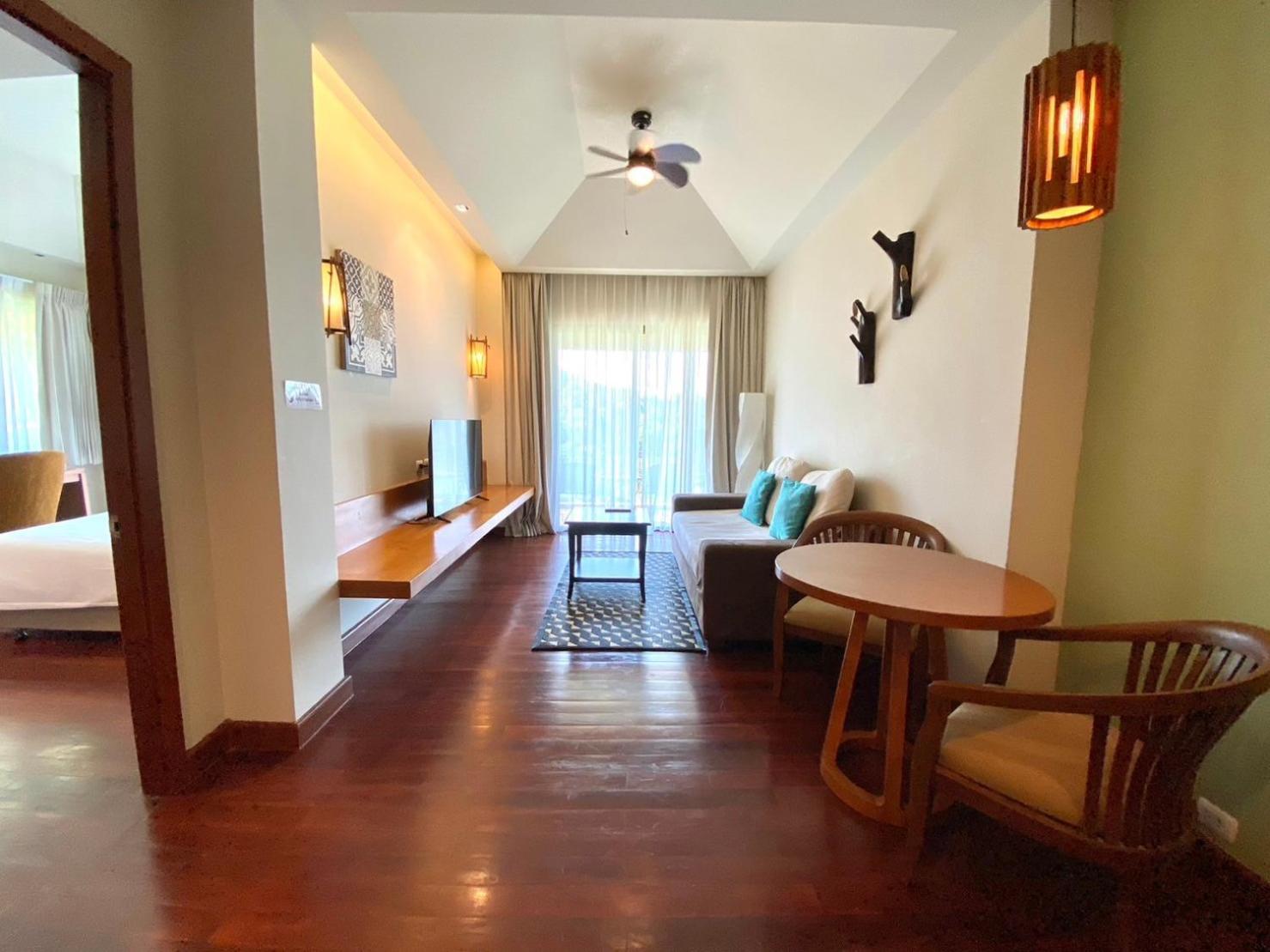 Patra Lake View Suite photo 2