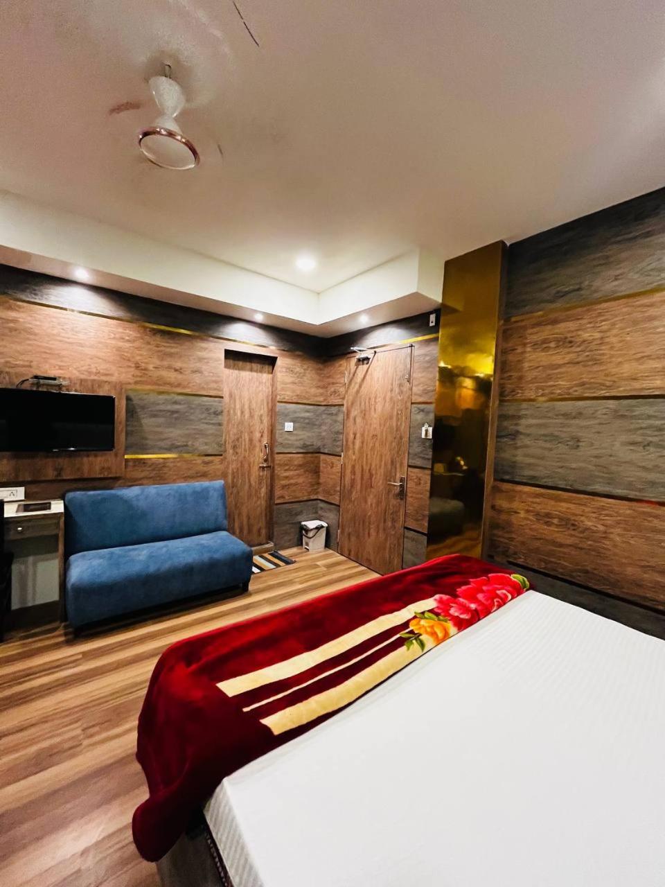 Superior King Room - Photo 2