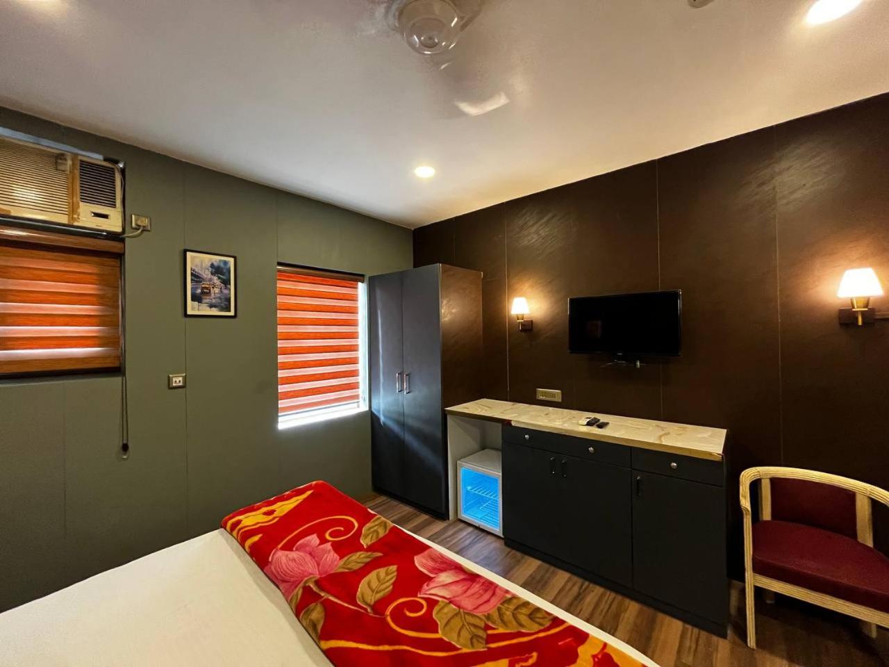 Deluxe Double or Twin Room - Photo 29
