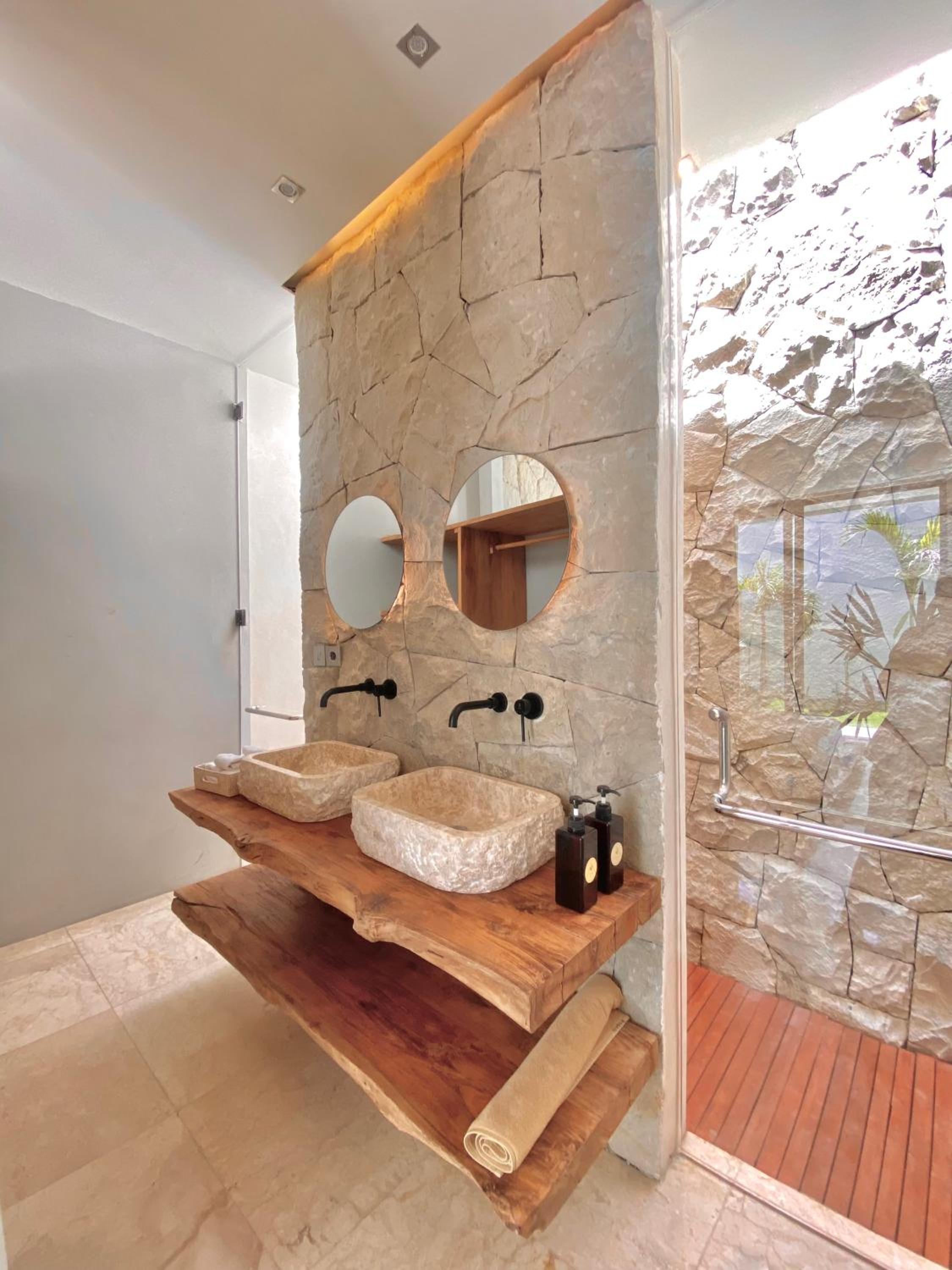 Two-Bedroom Villa with Private Pool - Photo 12