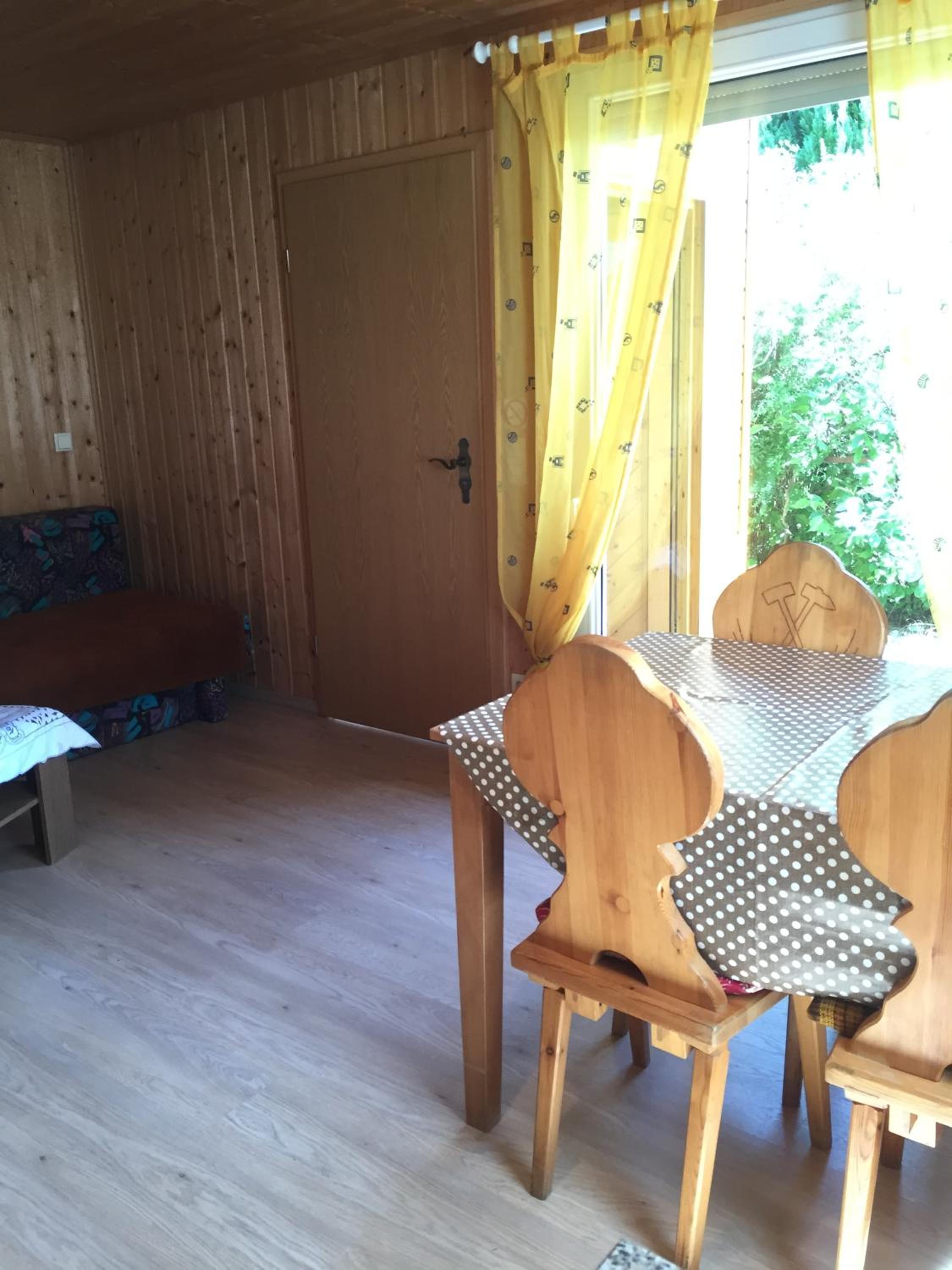Bungalow 5 photo 2