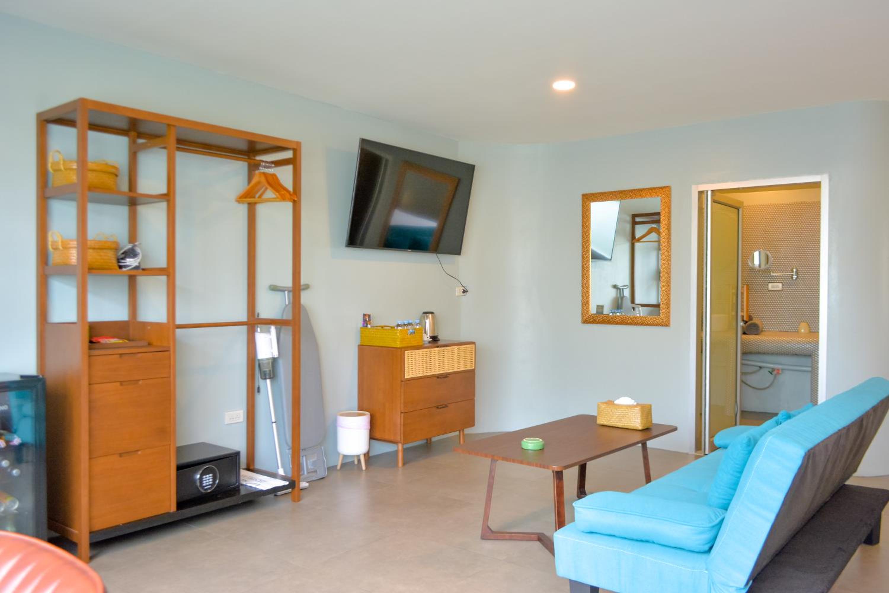 Deluxe Family Room photo 3