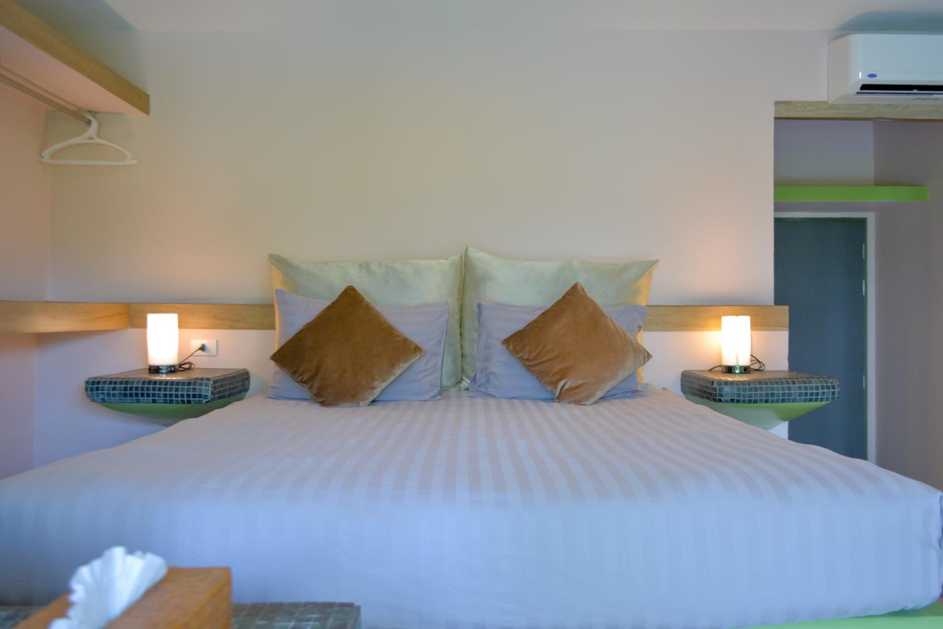 Deluxe Double Room with Terrace photo 2