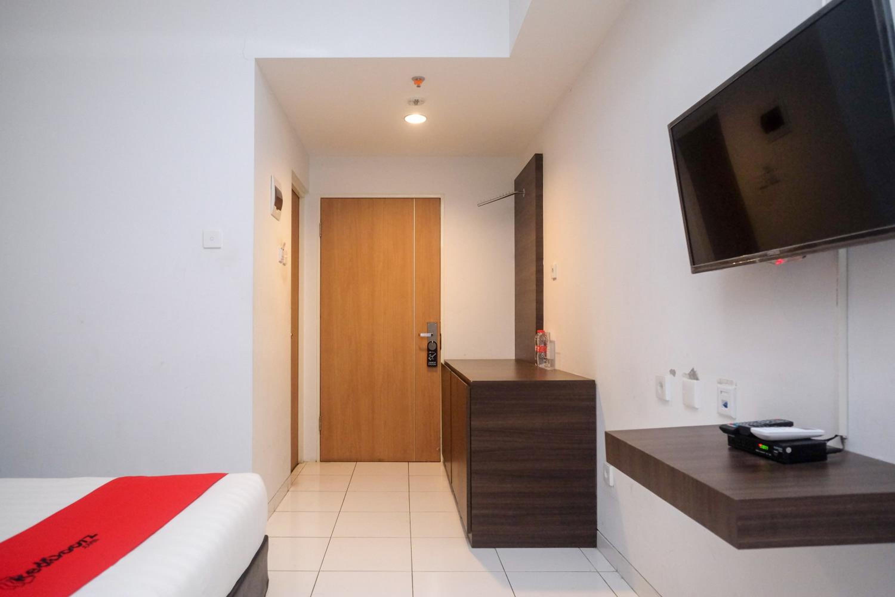 Standard Double Room - Photo 9