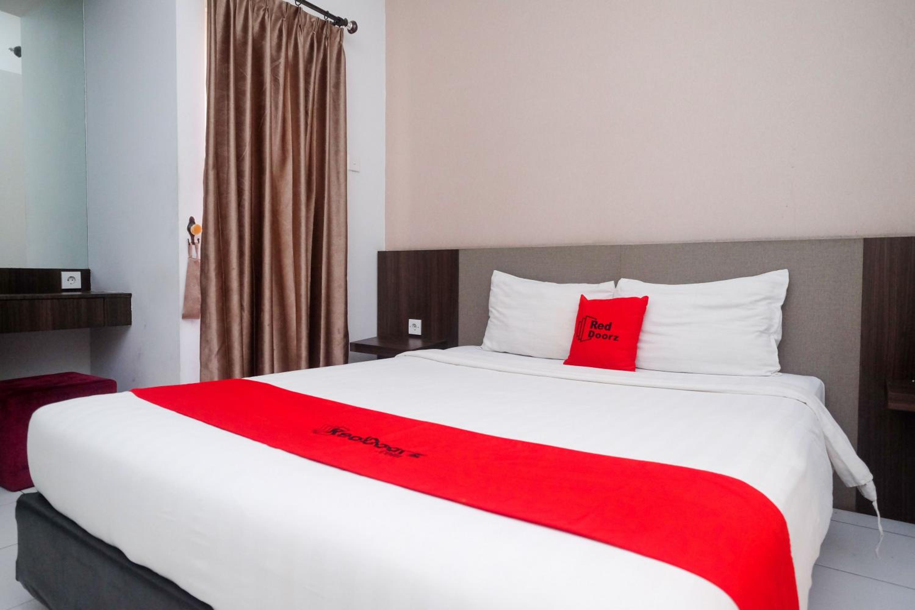 Standard Double Room - Photo 6