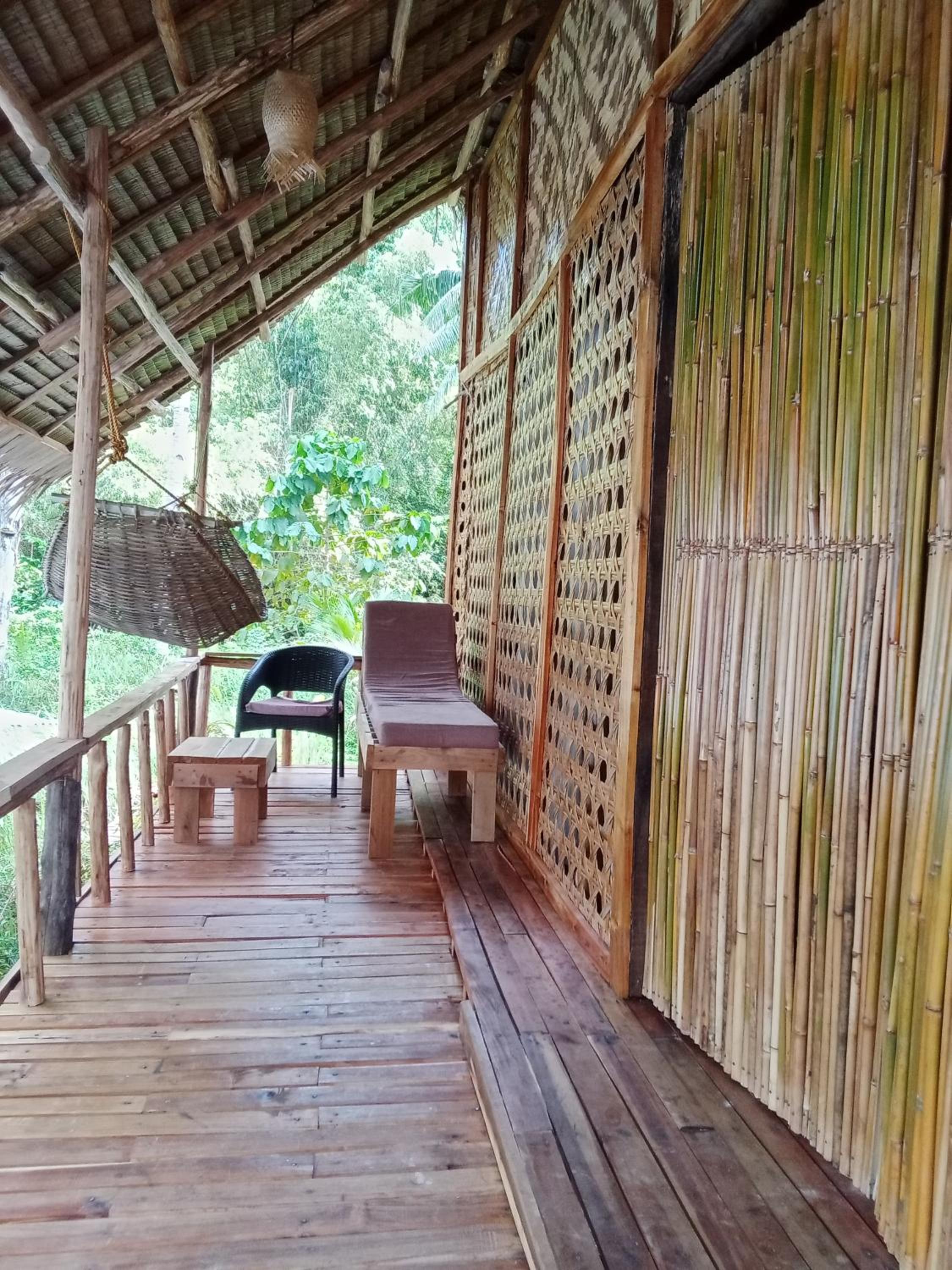 Family Bungalow - Photo 2