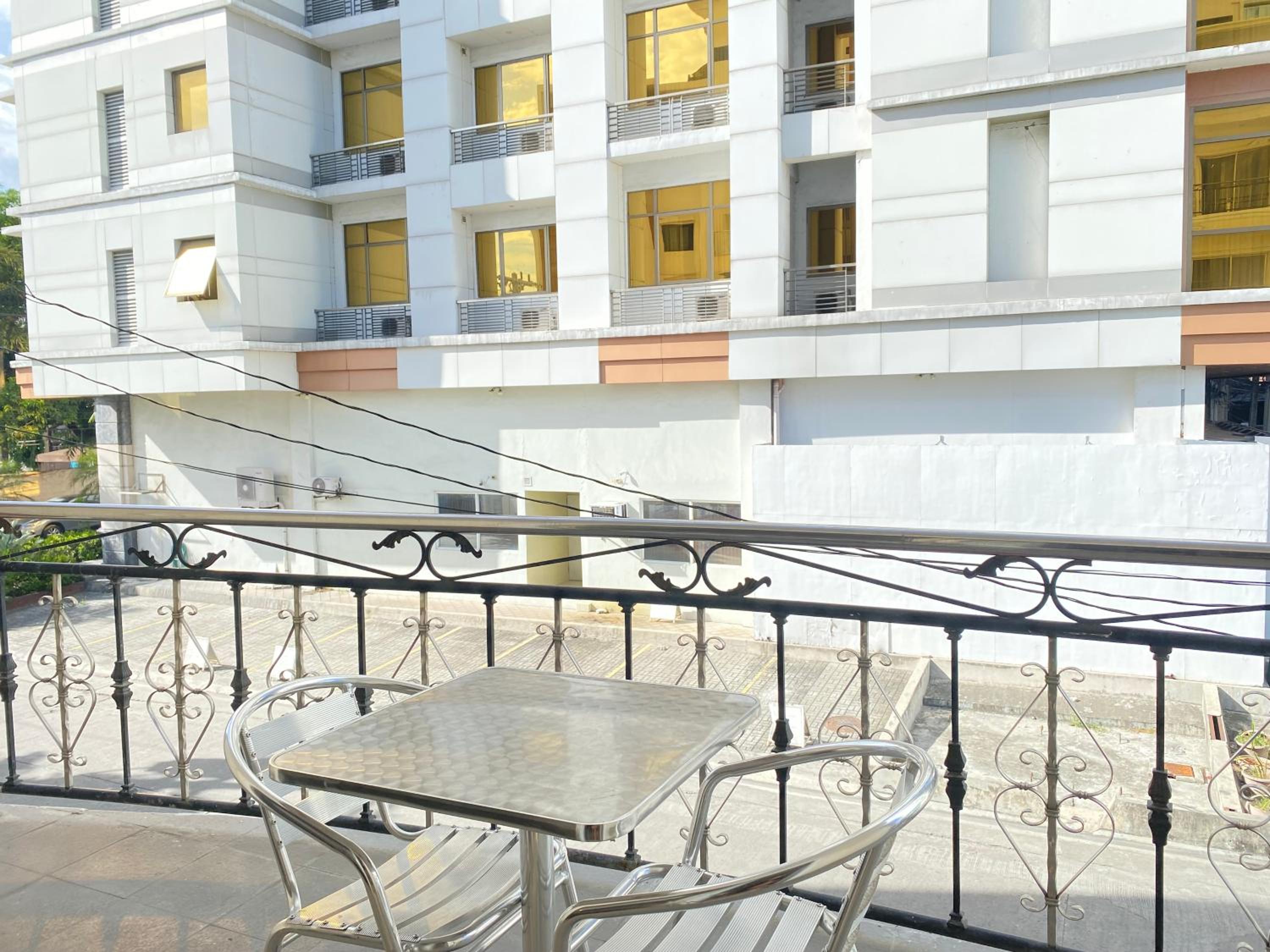 King Room with Balcony photo 1