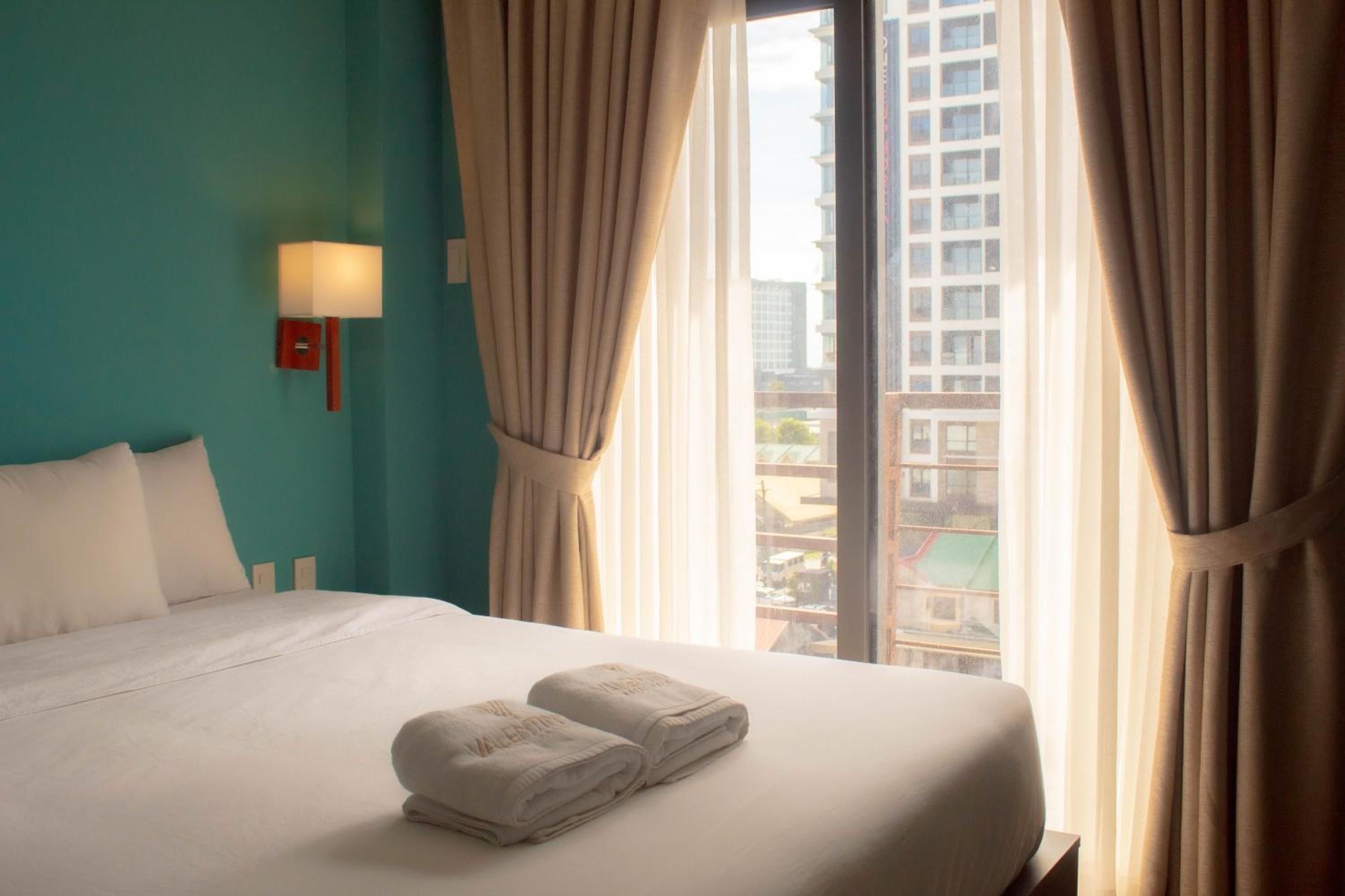 Deluxe Queen Room photo 2