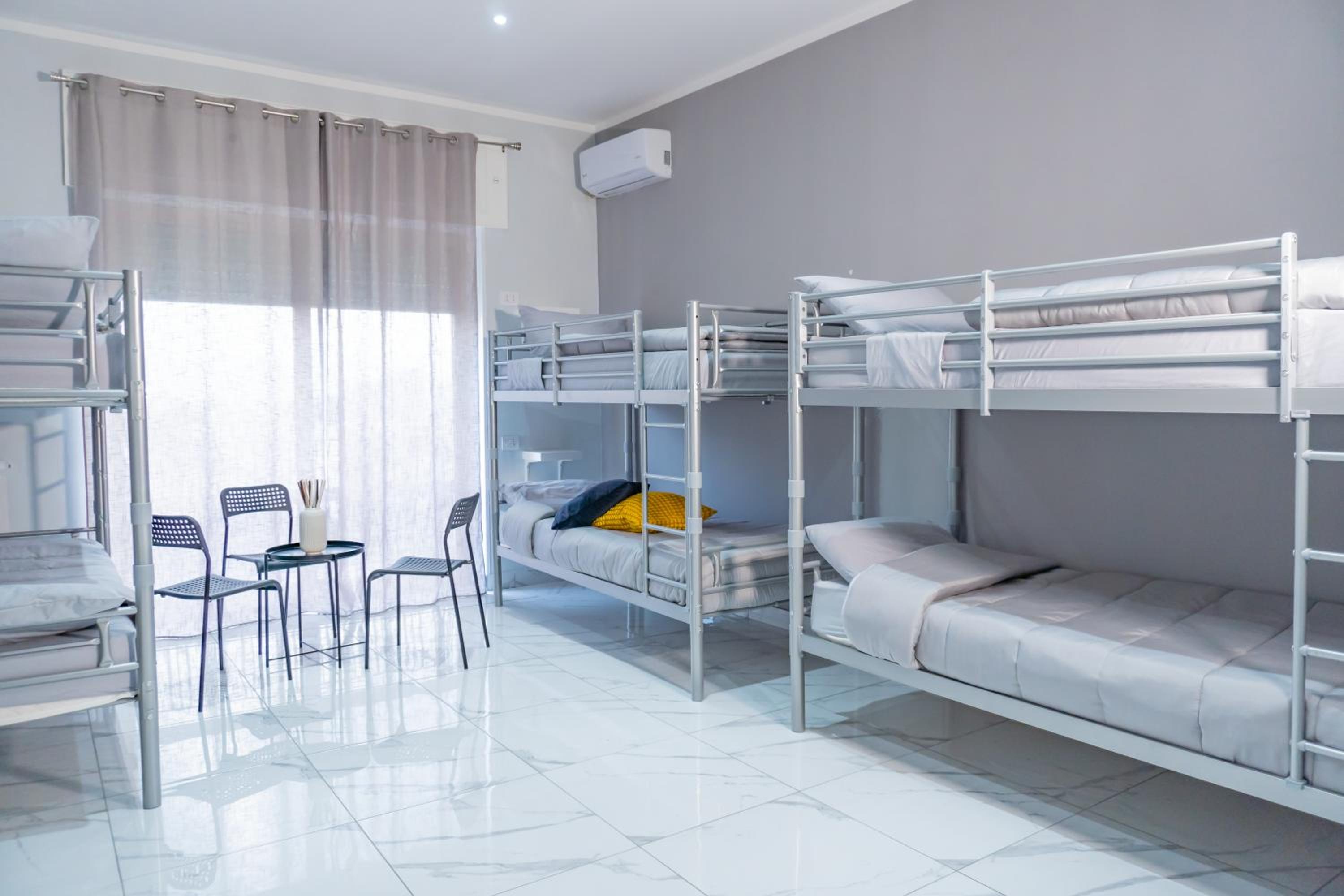 Bed in 6-Bed Mixed Dormitory Room